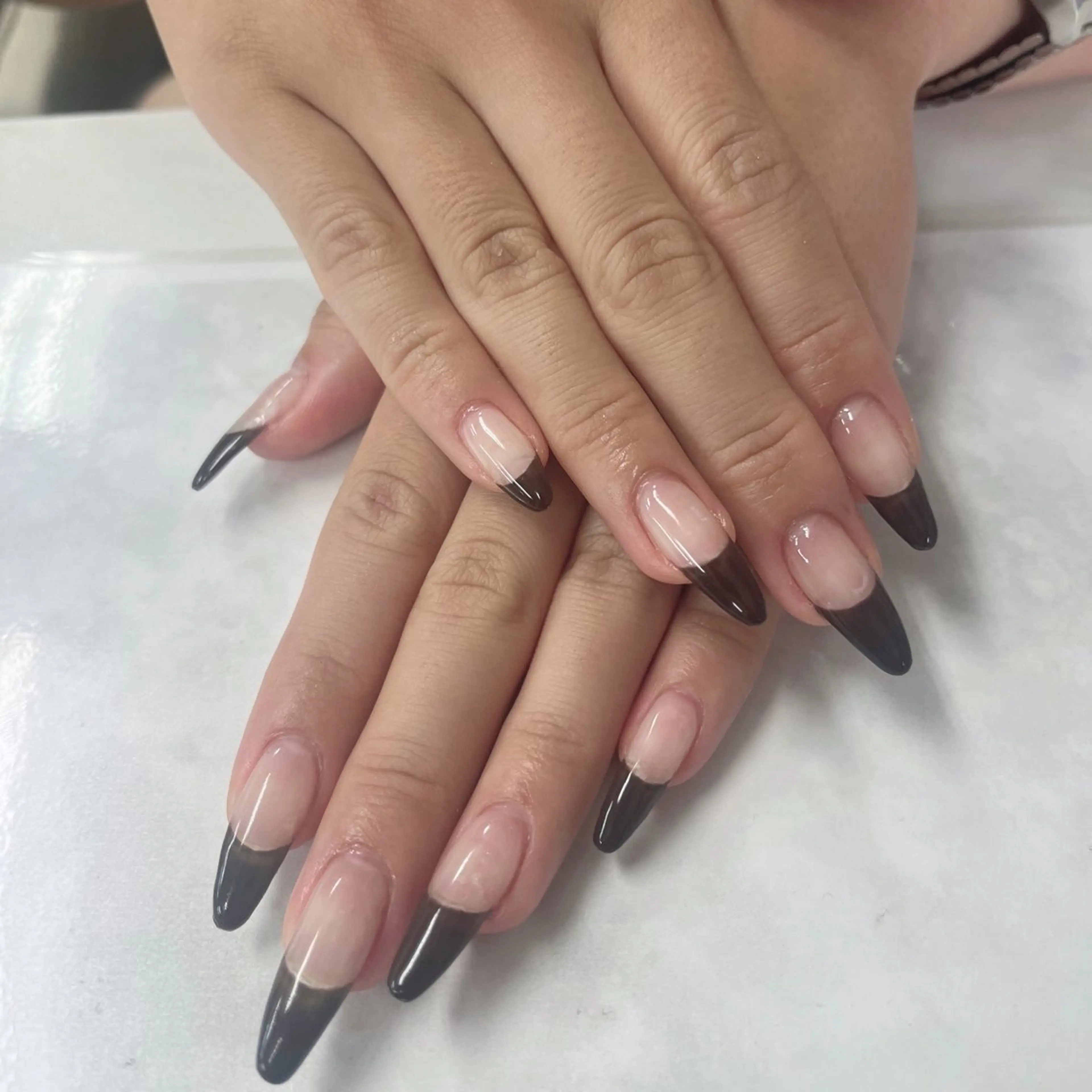 ネイル ブラウン フレンチネイル Anela nicoのネイルデザイン