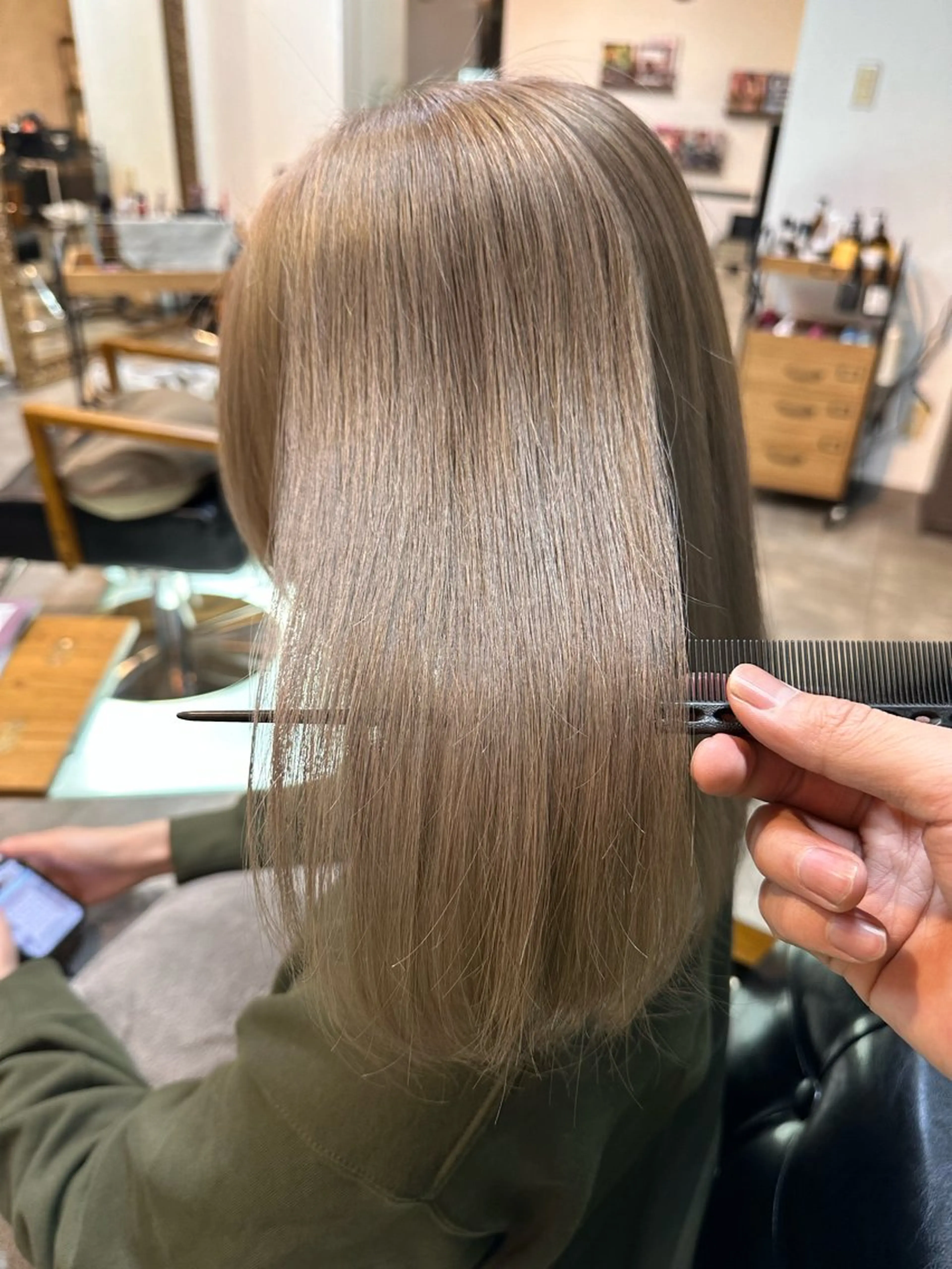 ミディアム 髪質改善 カット ヘアカラー 縮毛矯正 トリートメント uhiyama shotarouのヘアスタイル