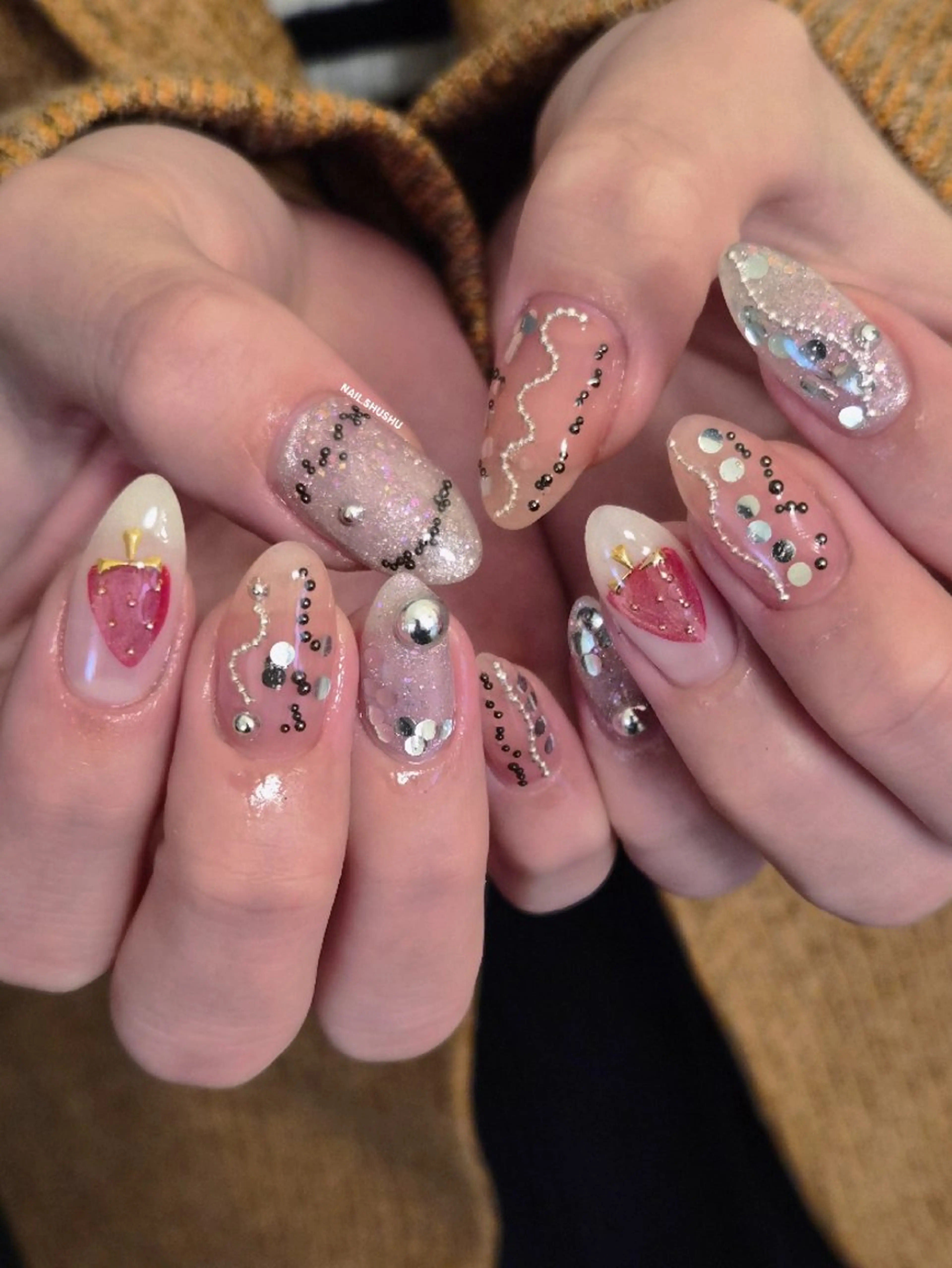ネイル ハンドネイル 3dパーツ/流行り 👧shushu❤️のネイルデザイン