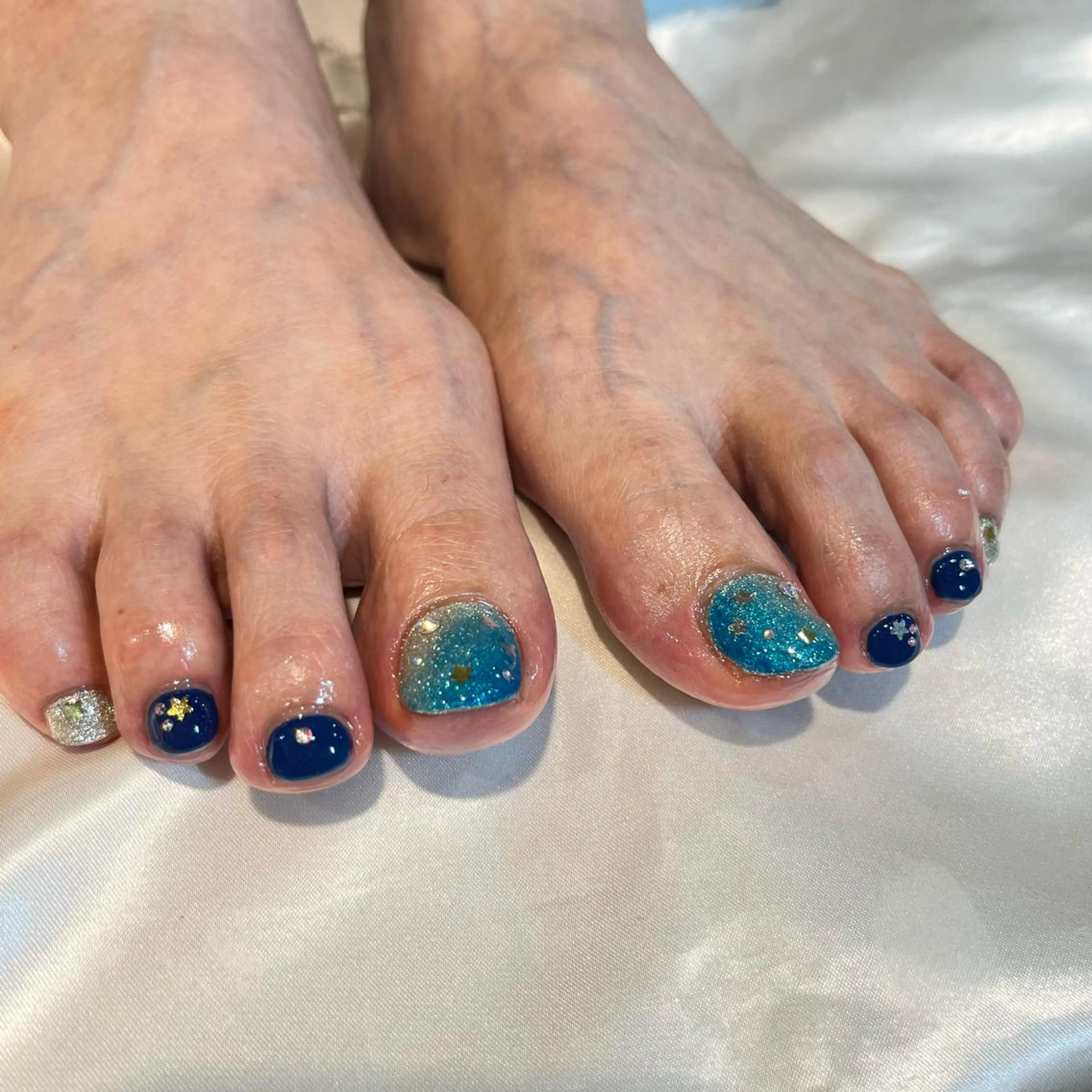 ネイル 持ち込み フットネイル 赤根 風南のネイルデザイン