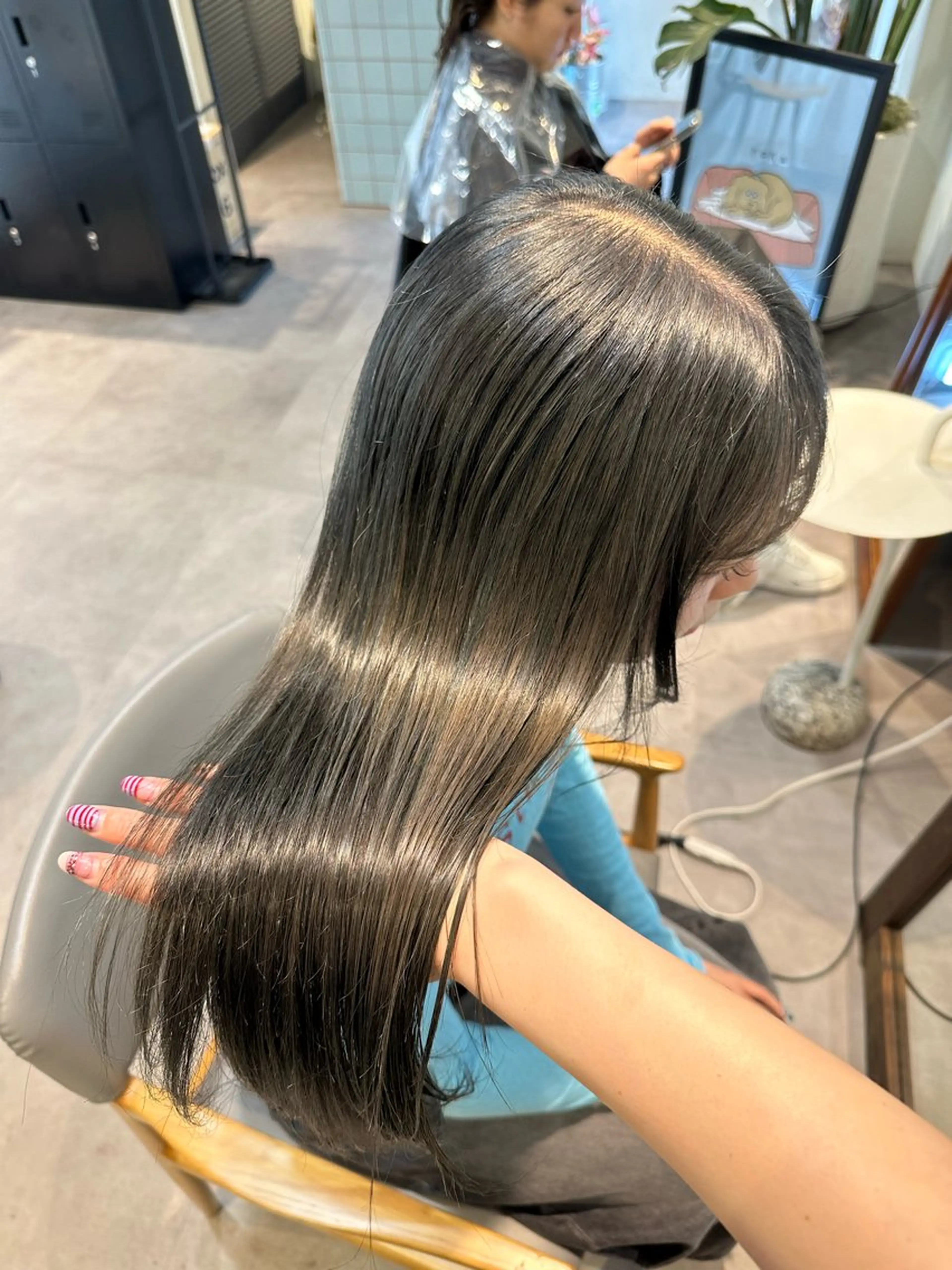 ロング カラー ヘアカラー HANAME 原宿美容室のヘアスタイル
