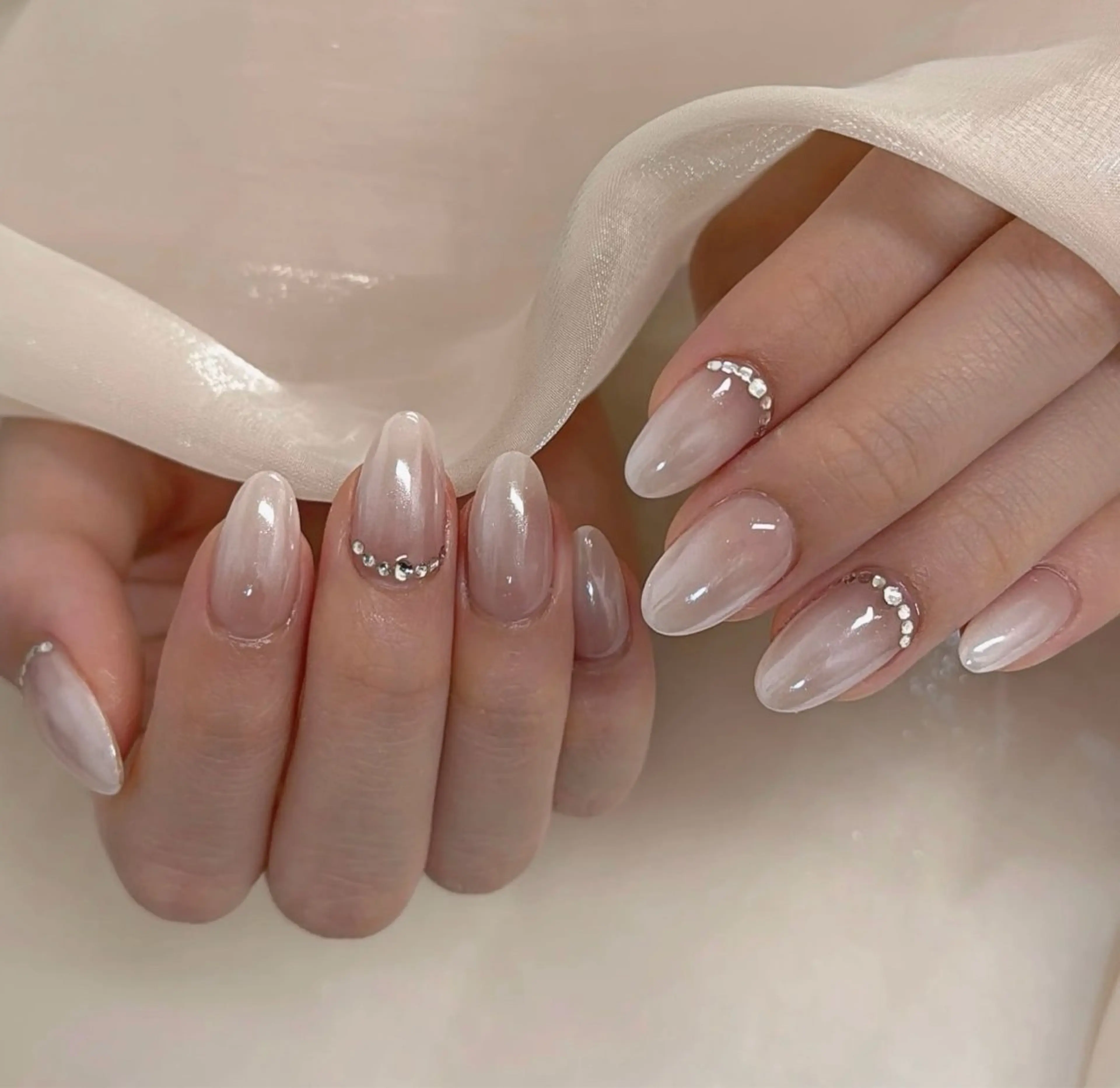 ネイル グラデーション ミラーネイル B·U Nail大宮 長さだし専門店のネイルデザイン