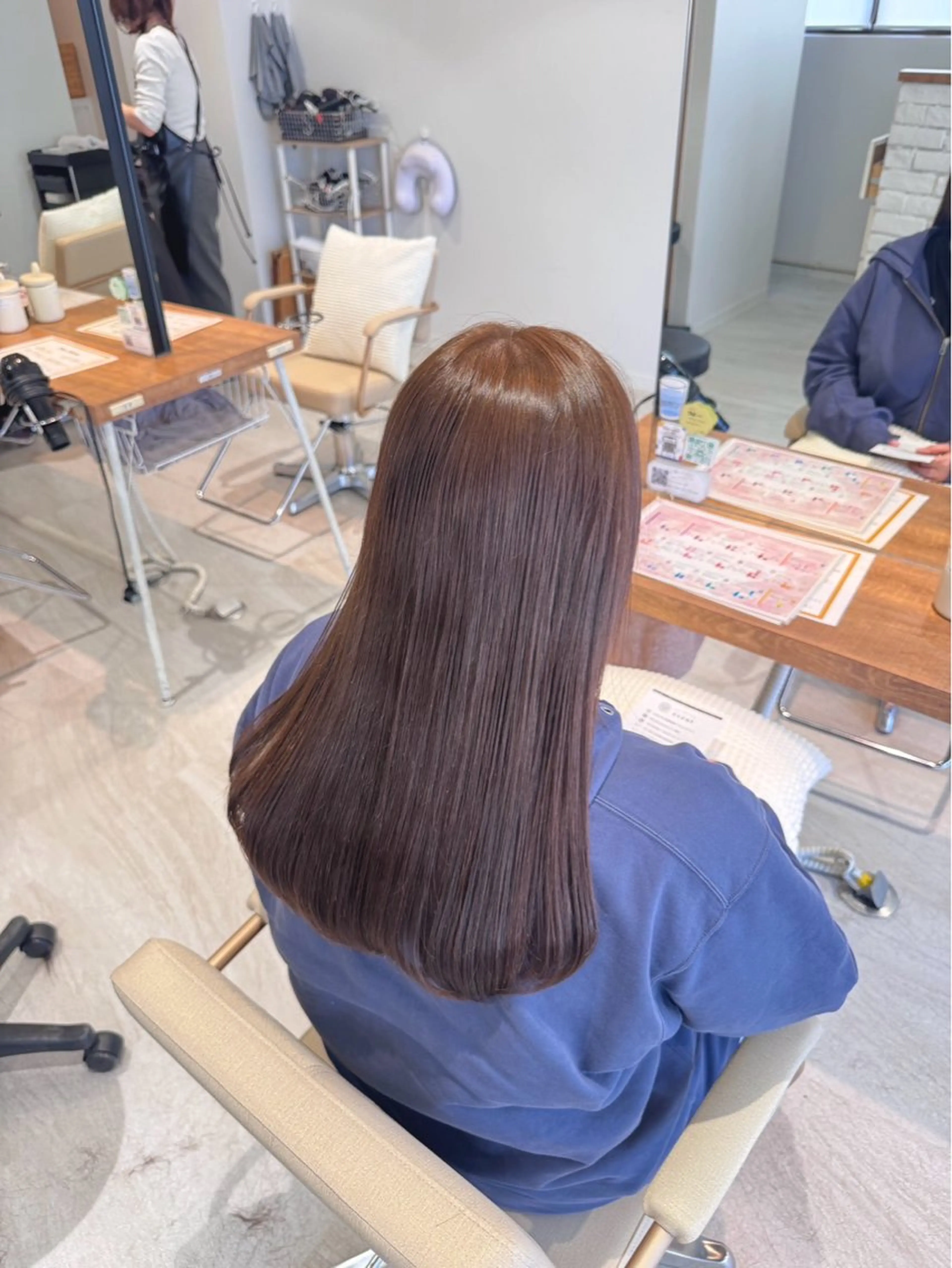セミロング 阿部 蒼依のヘアスタイル