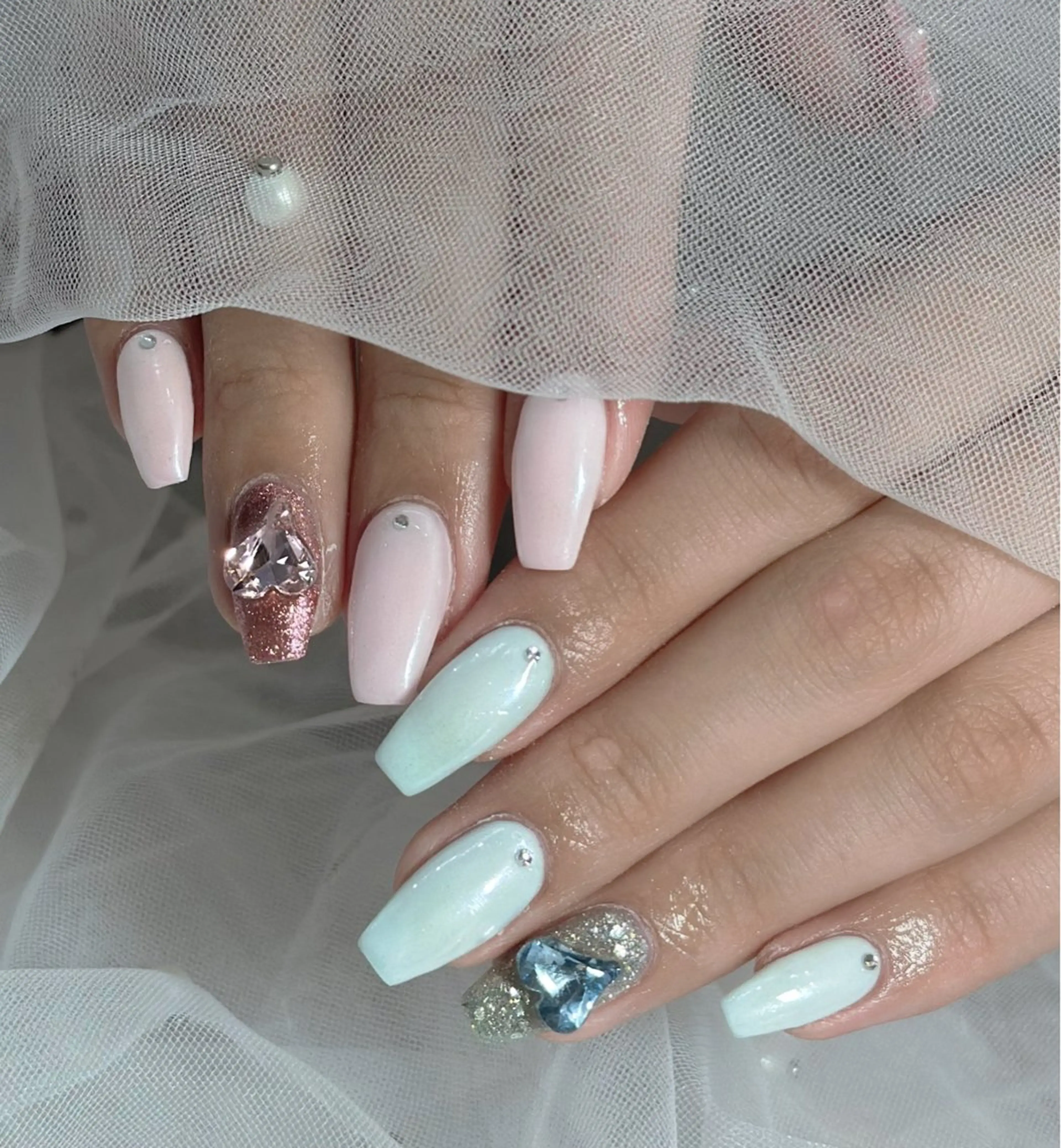 ネイル ハンドネイル フットネイル LAVISH nanamiのネイルデザイン