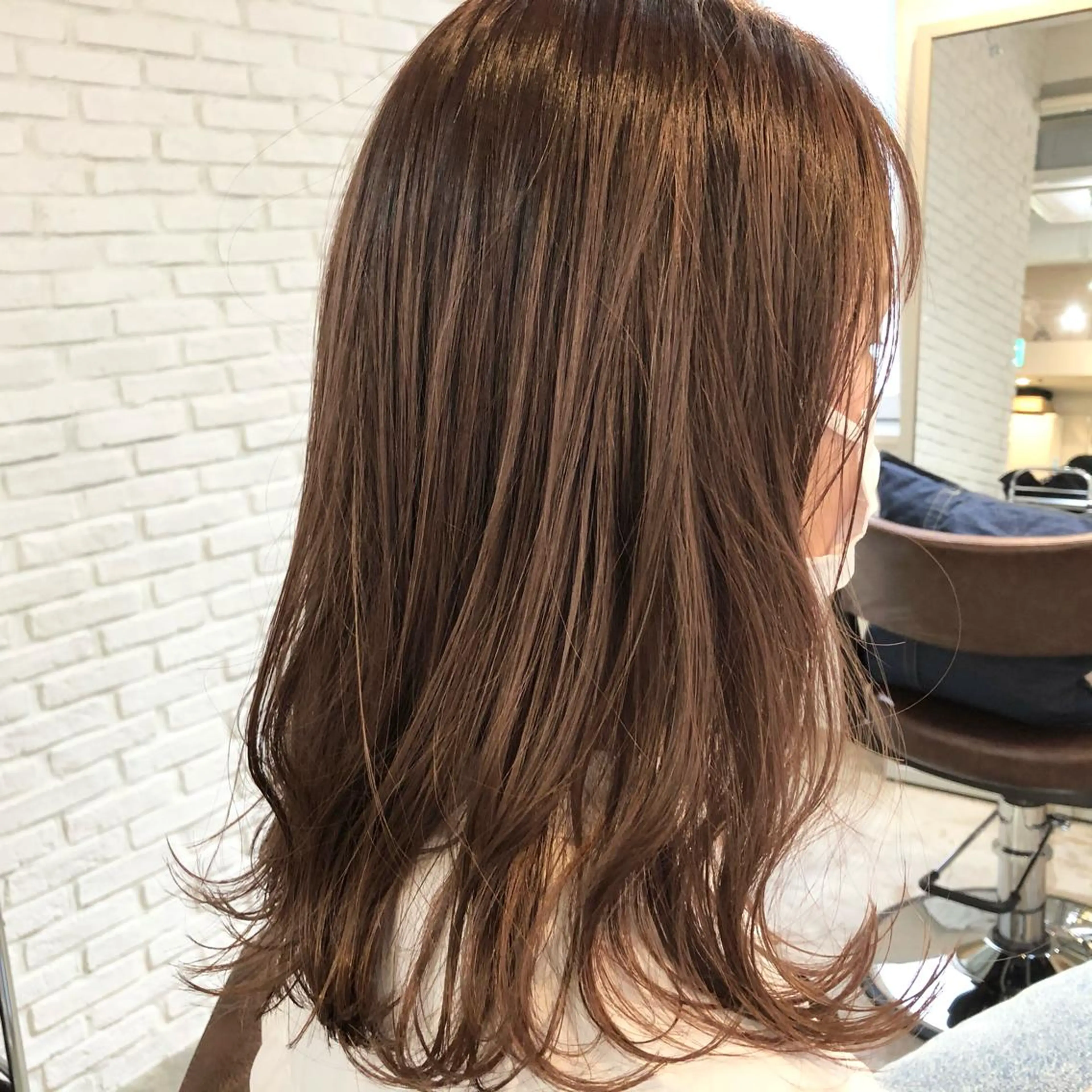 ロング カラー ベージュカラー ブリーチ 透明感カラー フォギーベージュ ブリーチなしカラー カット ヘアカラー 江里 太介のヘアスタイル