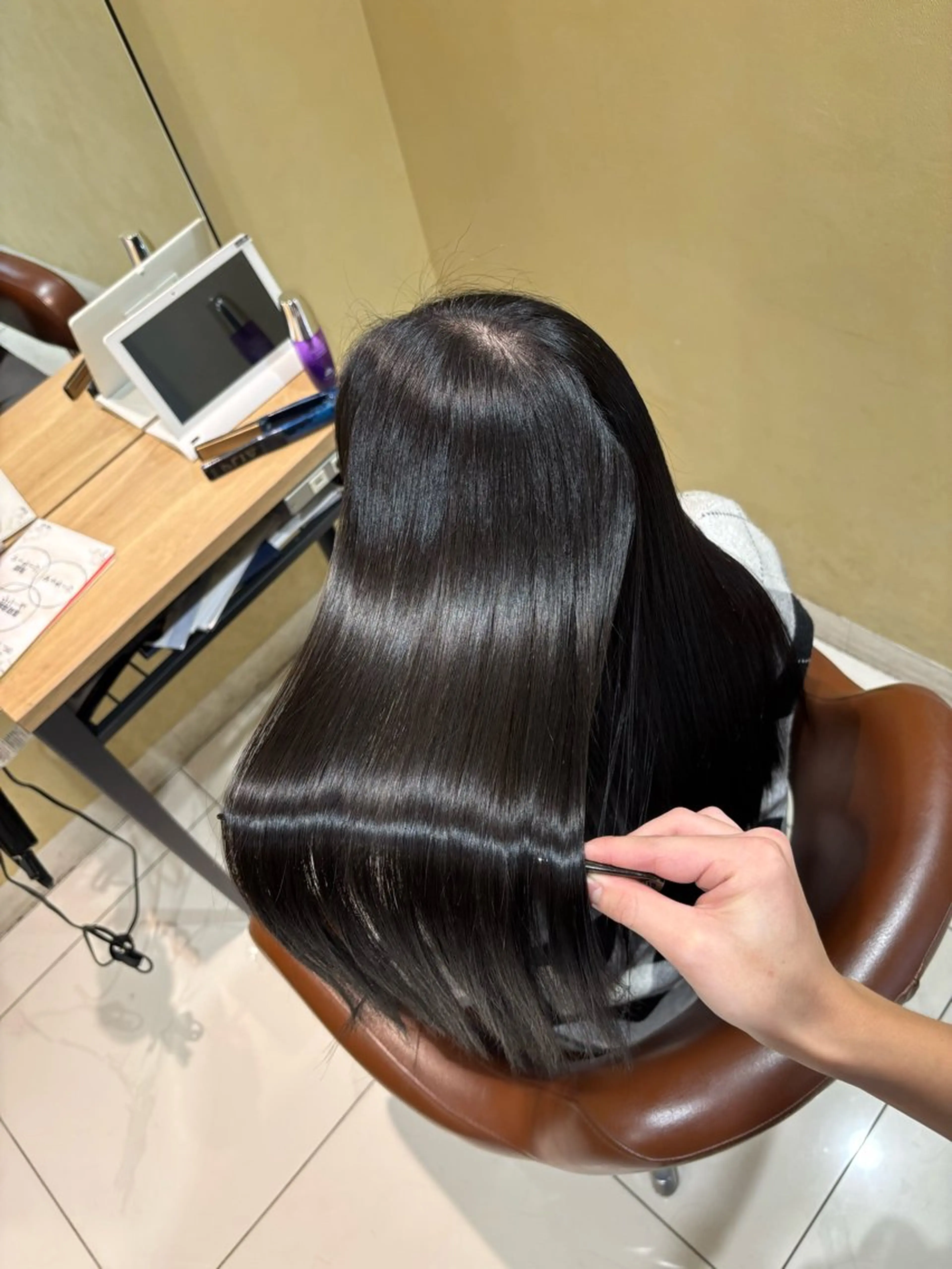 ロング カラー カット ヘアカラー 縮毛矯正 トリートメント 🩵レイヤー✖︎ 髪質改善🩵リョウヤのヘアスタイル