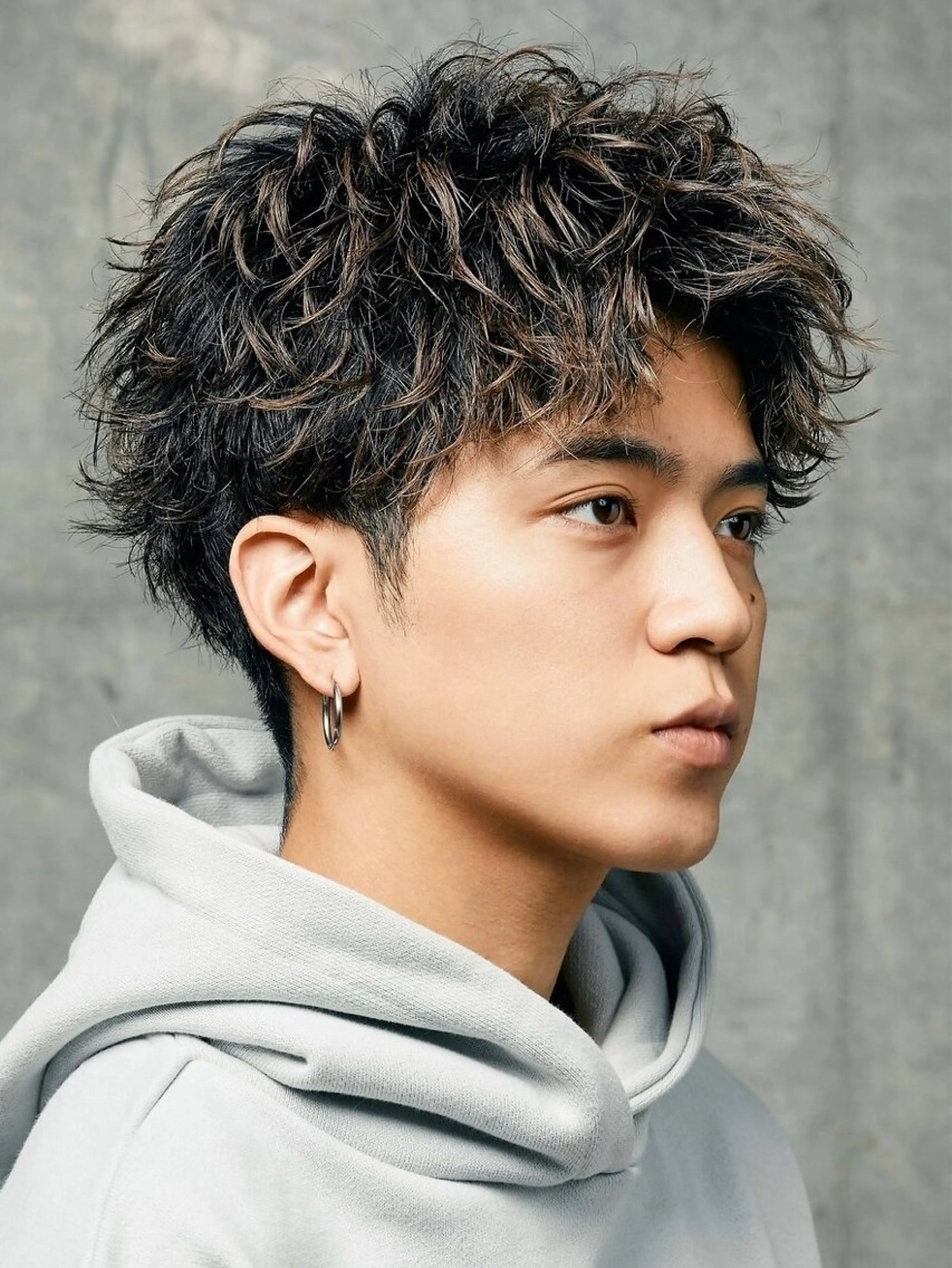 ショート メンズ メンズパーマ 波巻きパーマ fifth リュウセイのヘアスタイル