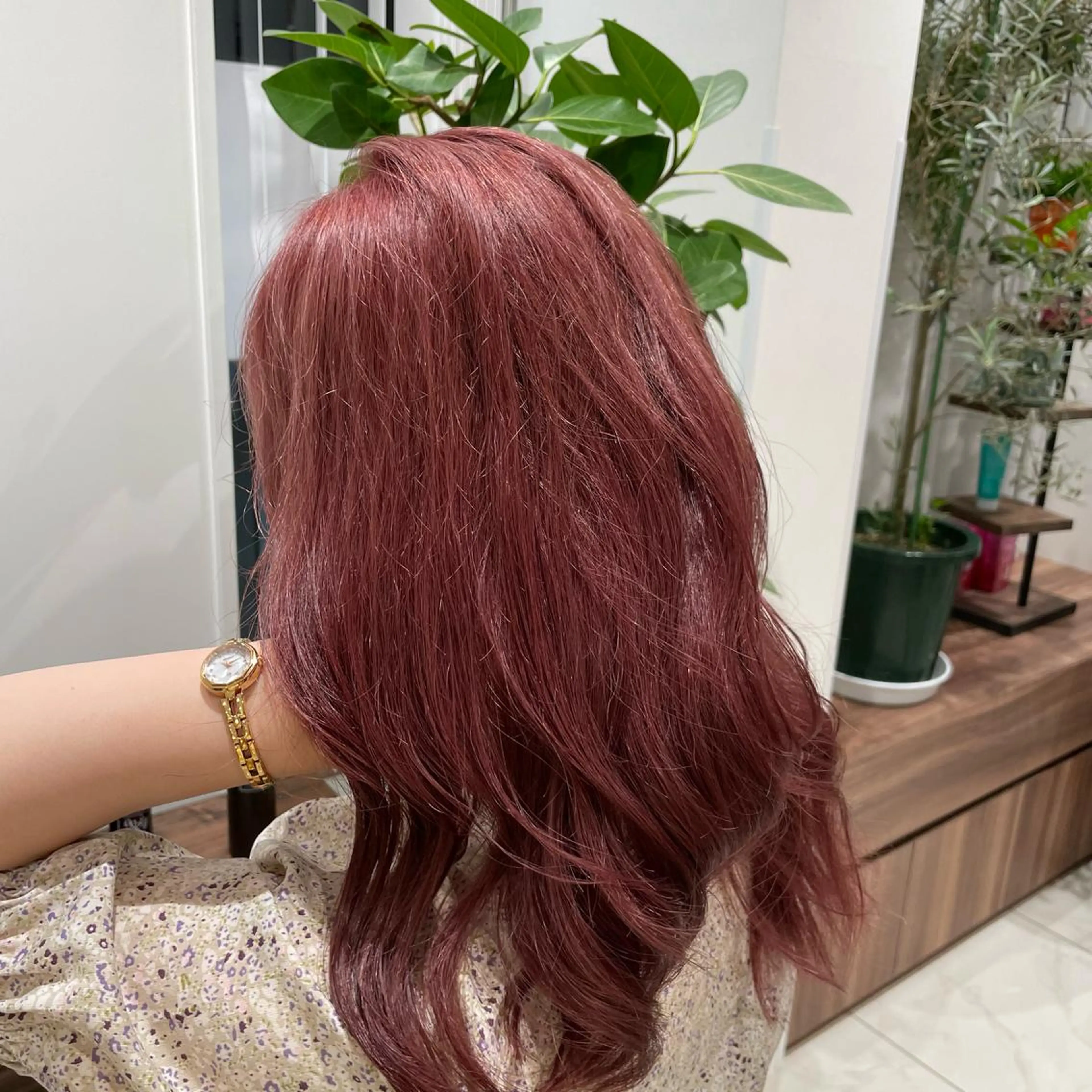 セミロング カラー ヘアアレンジ 小白井 由美のヘアスタイル