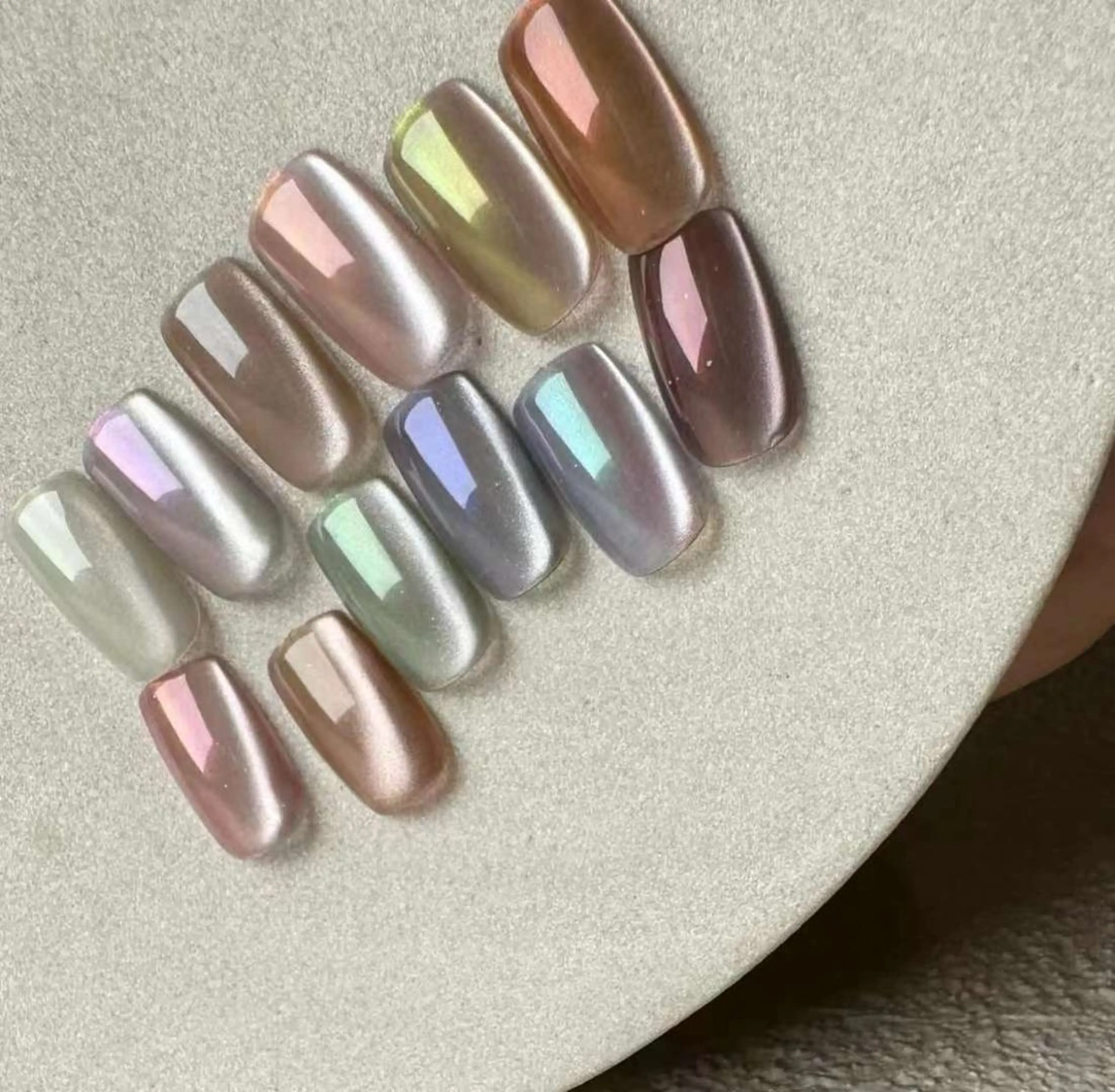 ミディアム ハンドネイル めぐみのネイルサロン スタッフ練習のネイルデザイン