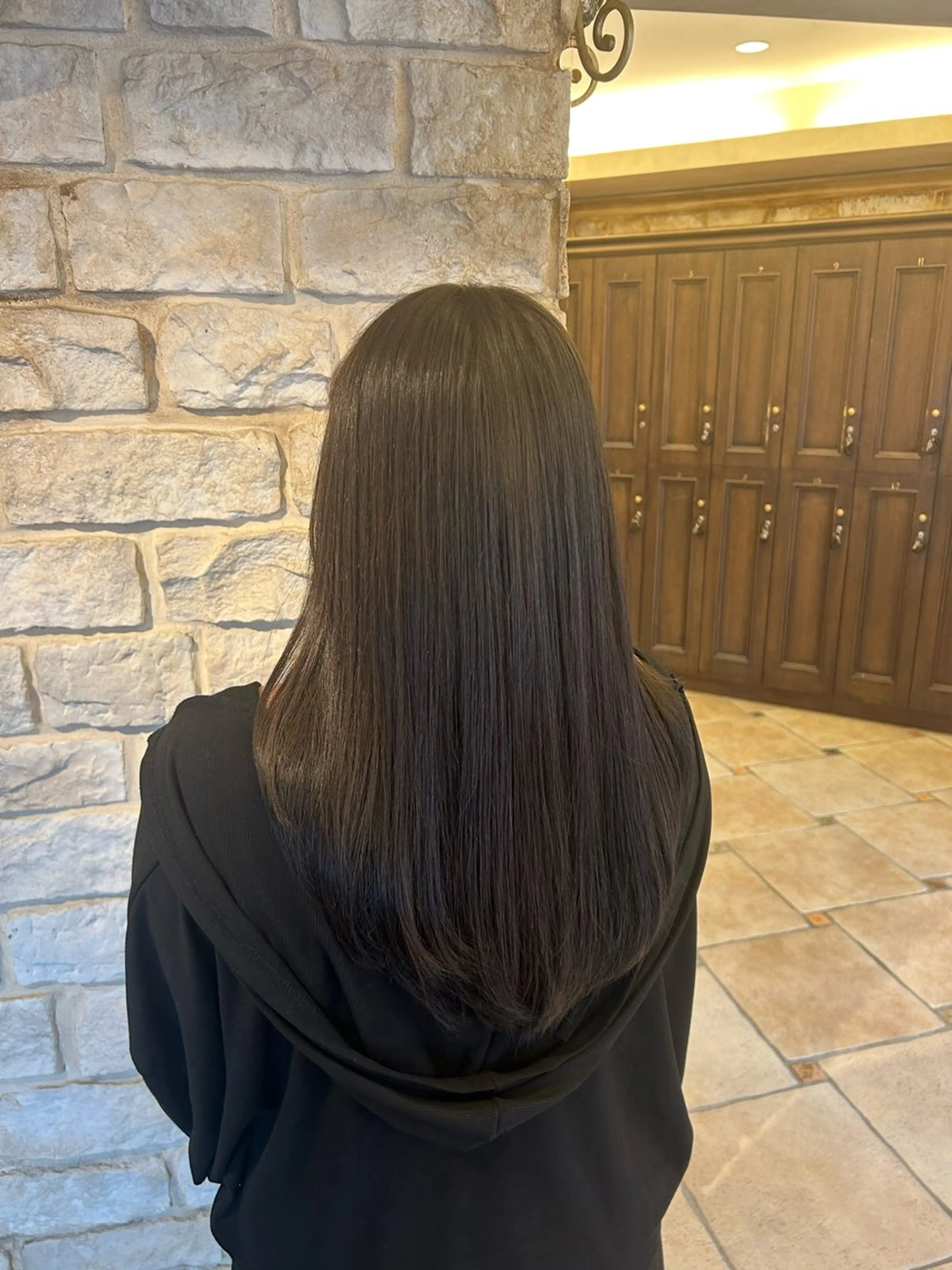 ミディアム アッシュ アッシュブラウン 玉寄 きらのヘアスタイル