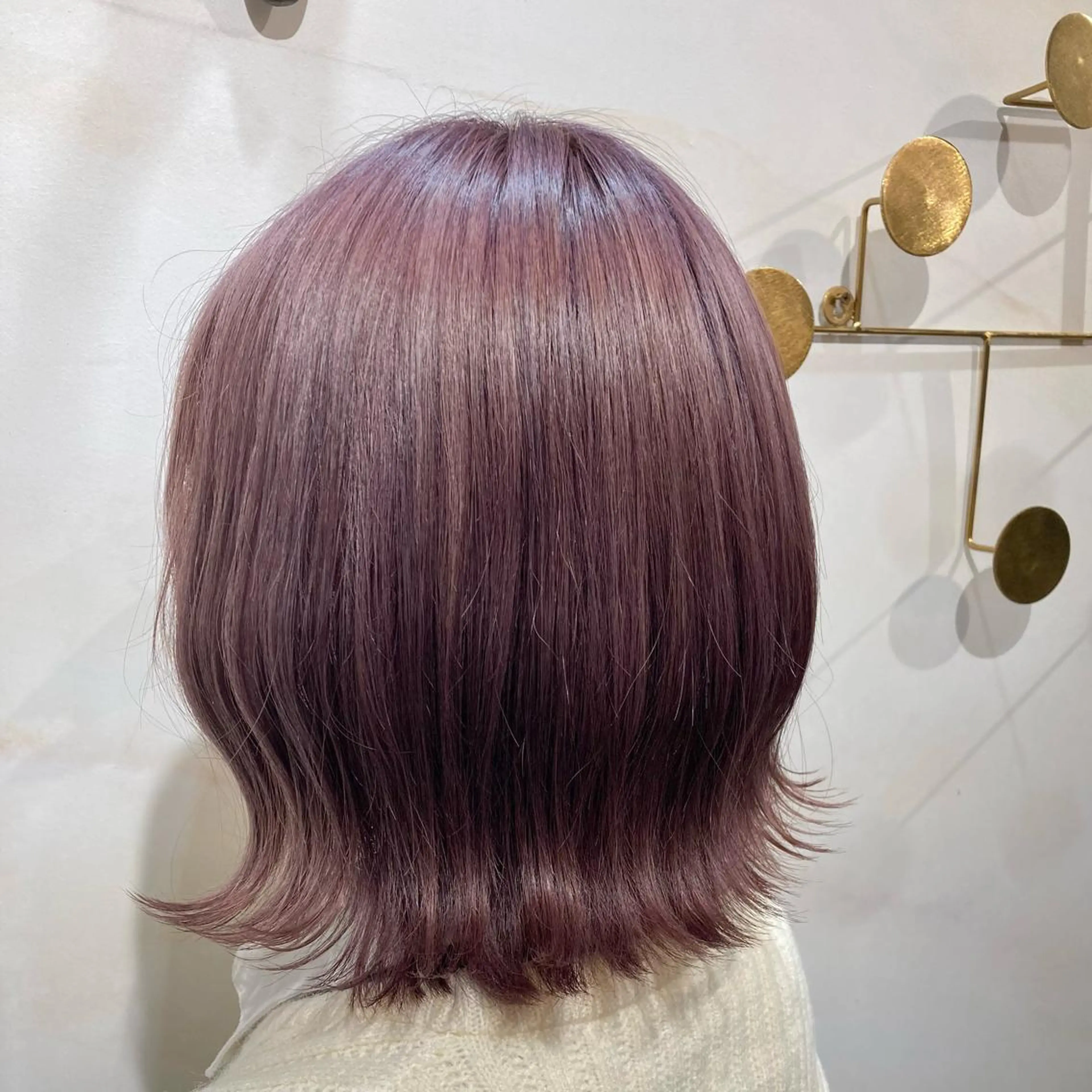 ミディアム カラー ラベンダーカラー ラベンダーピンク ピンクカラー 片柳 美友季のヘアスタイル