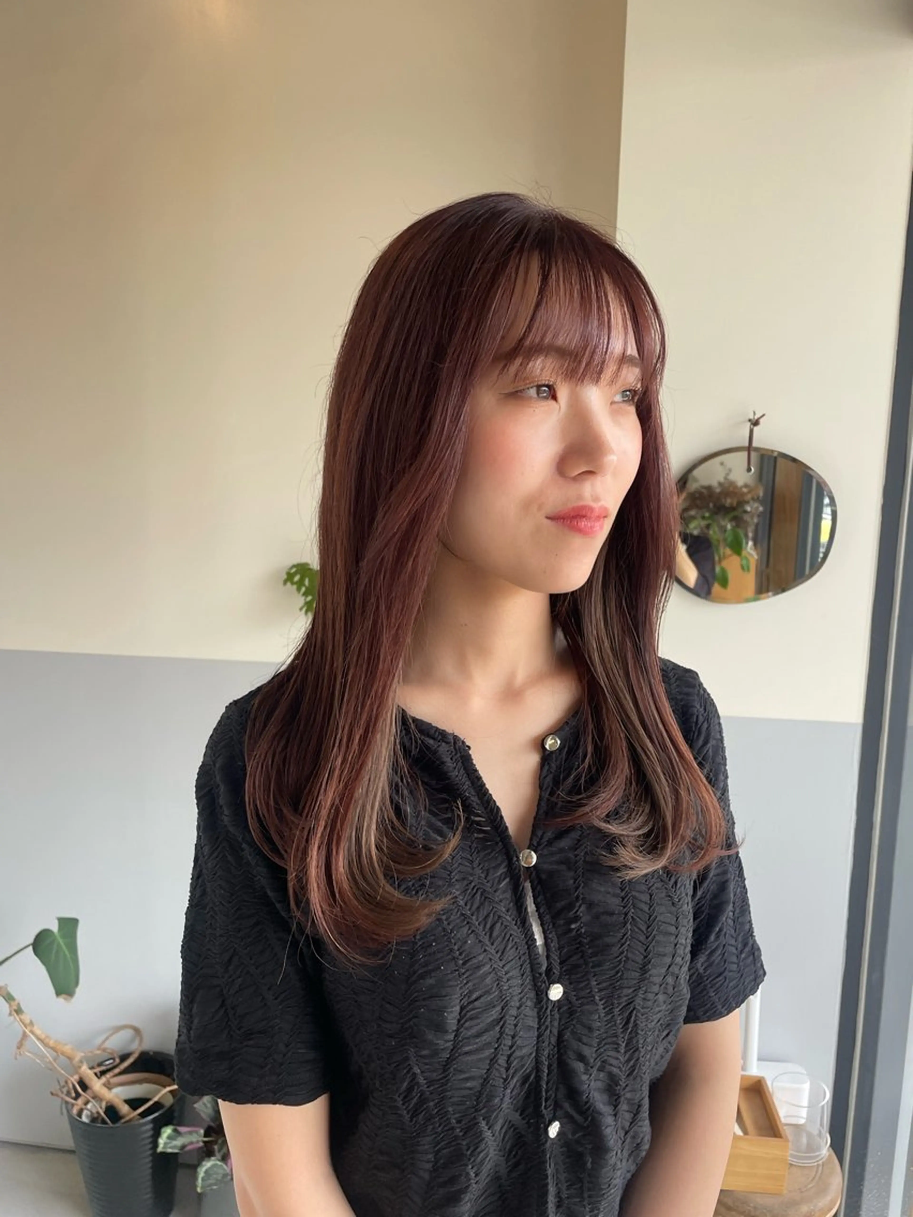 ミディアム ピンクブラウン 小久保 里紗のヘアスタイル