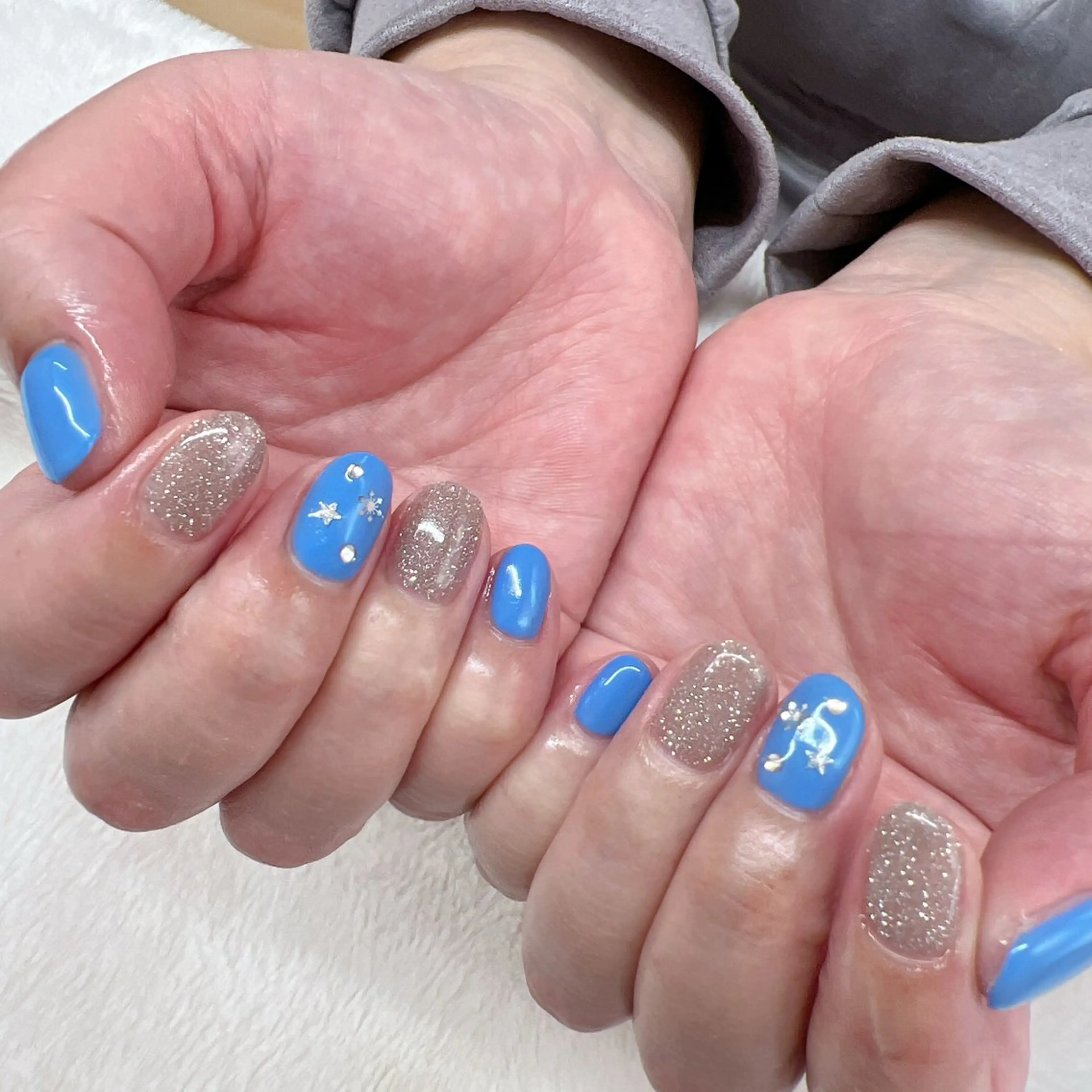 ネイル ハンドネイル Emi lyのネイルデザイン