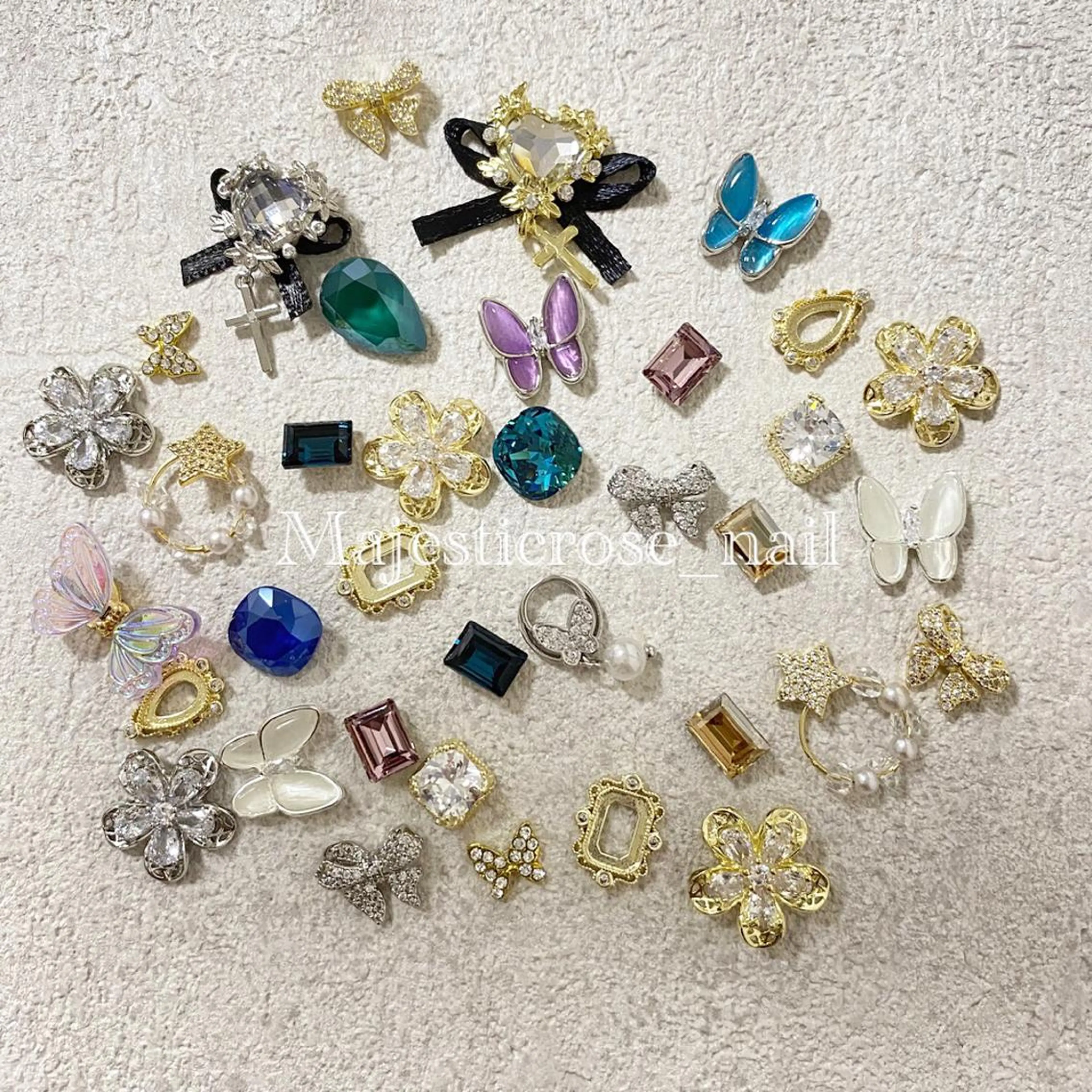 ネイル Majesticrose_nail所属・nail l_yukiのネイルデザイン