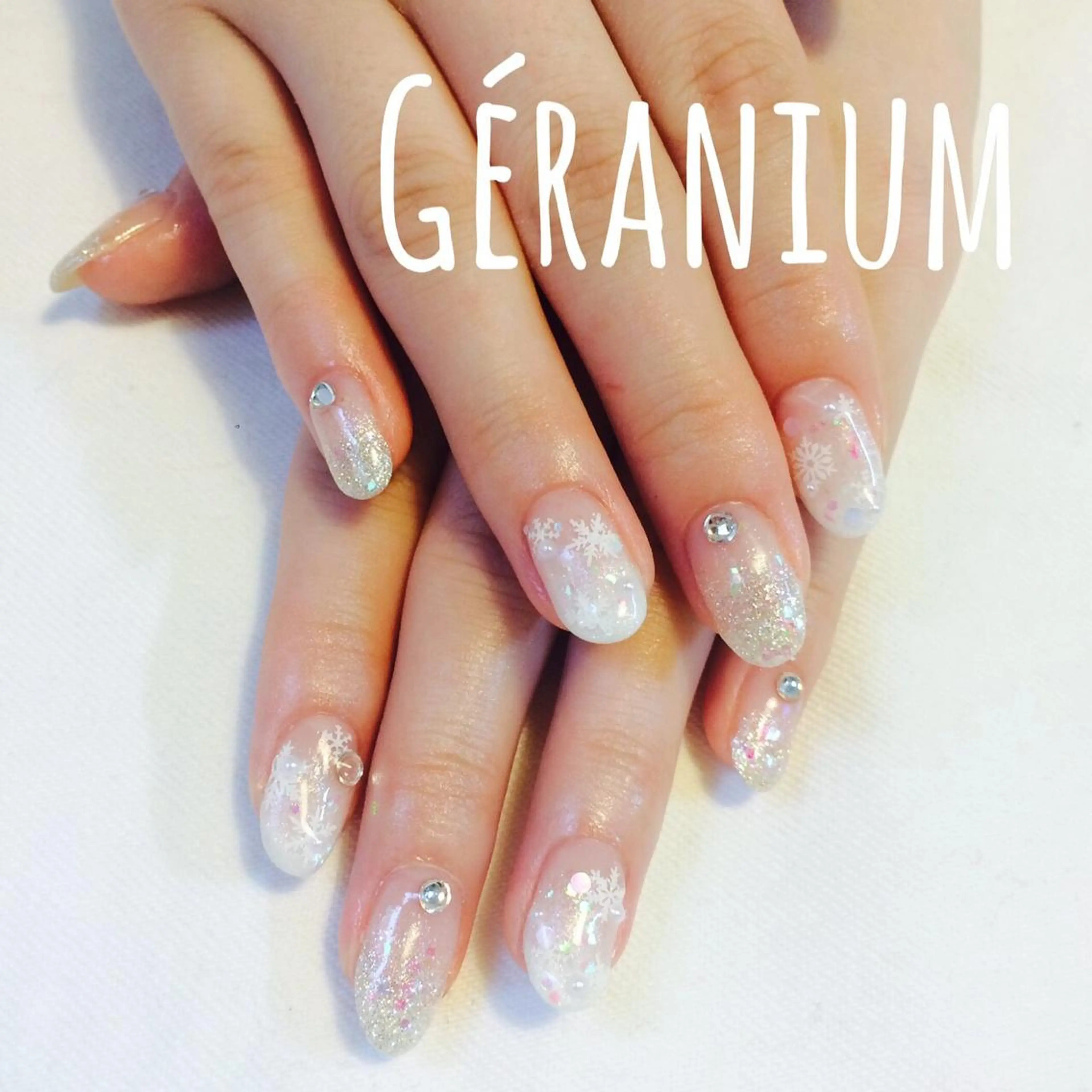 ネイル キラキラネイル GéRanium Harukaのネイルデザイン