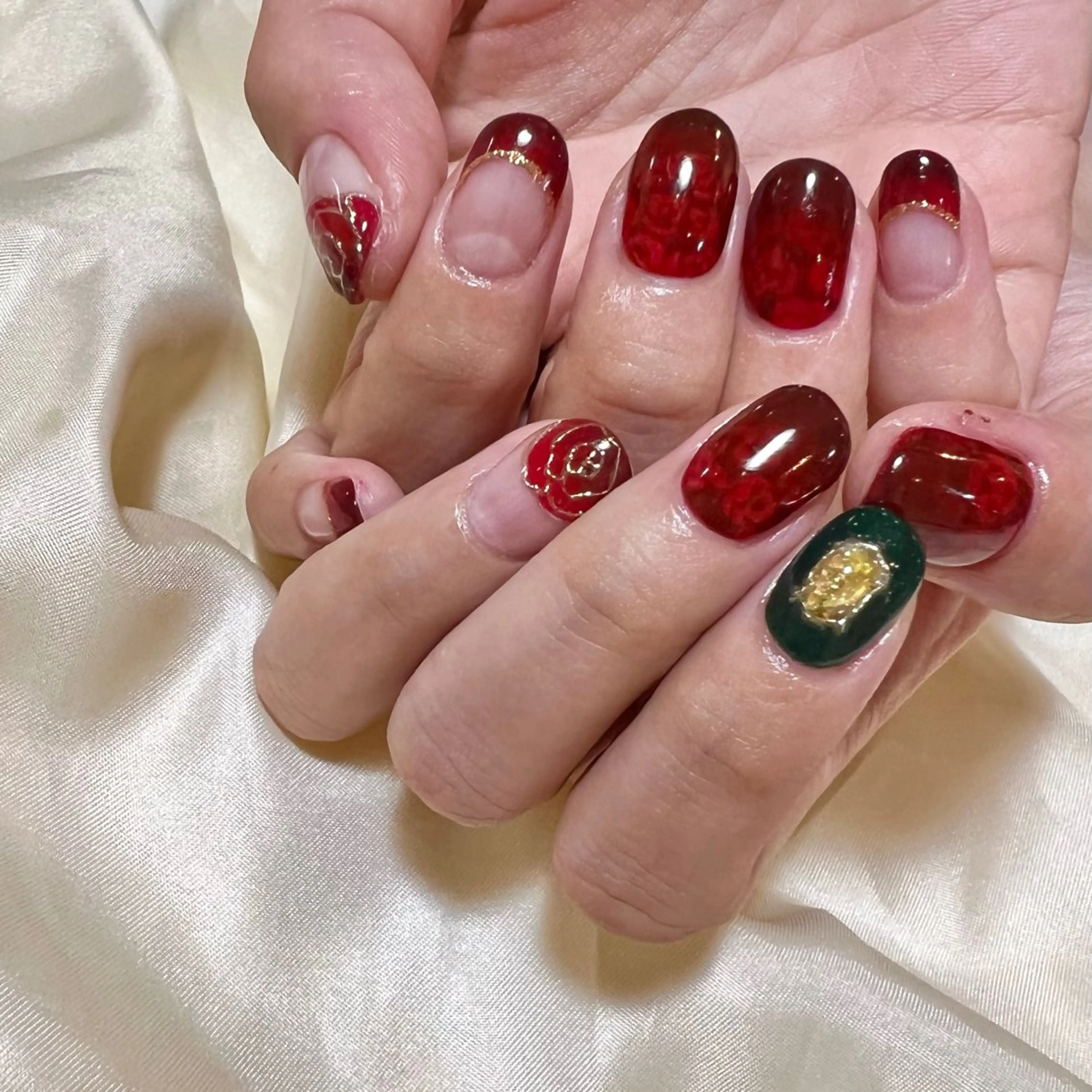 ネイル ハンドネイル FIORITURA Maikoのネイルデザイン