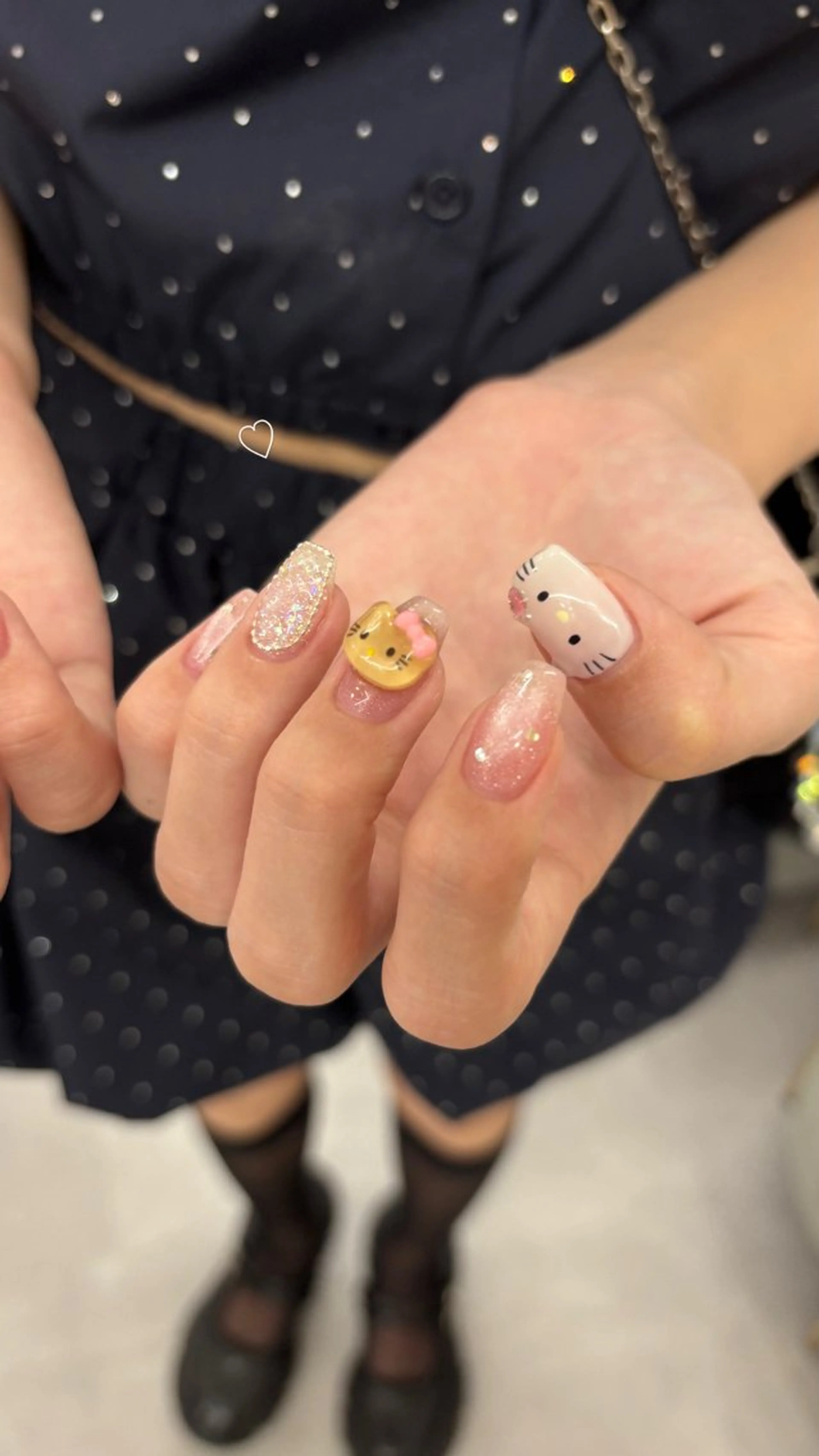ネイル ハンドネイル GO TODAY SHAiRE SALON 表参道colore店所属・emmi nailのネイルデザイン
