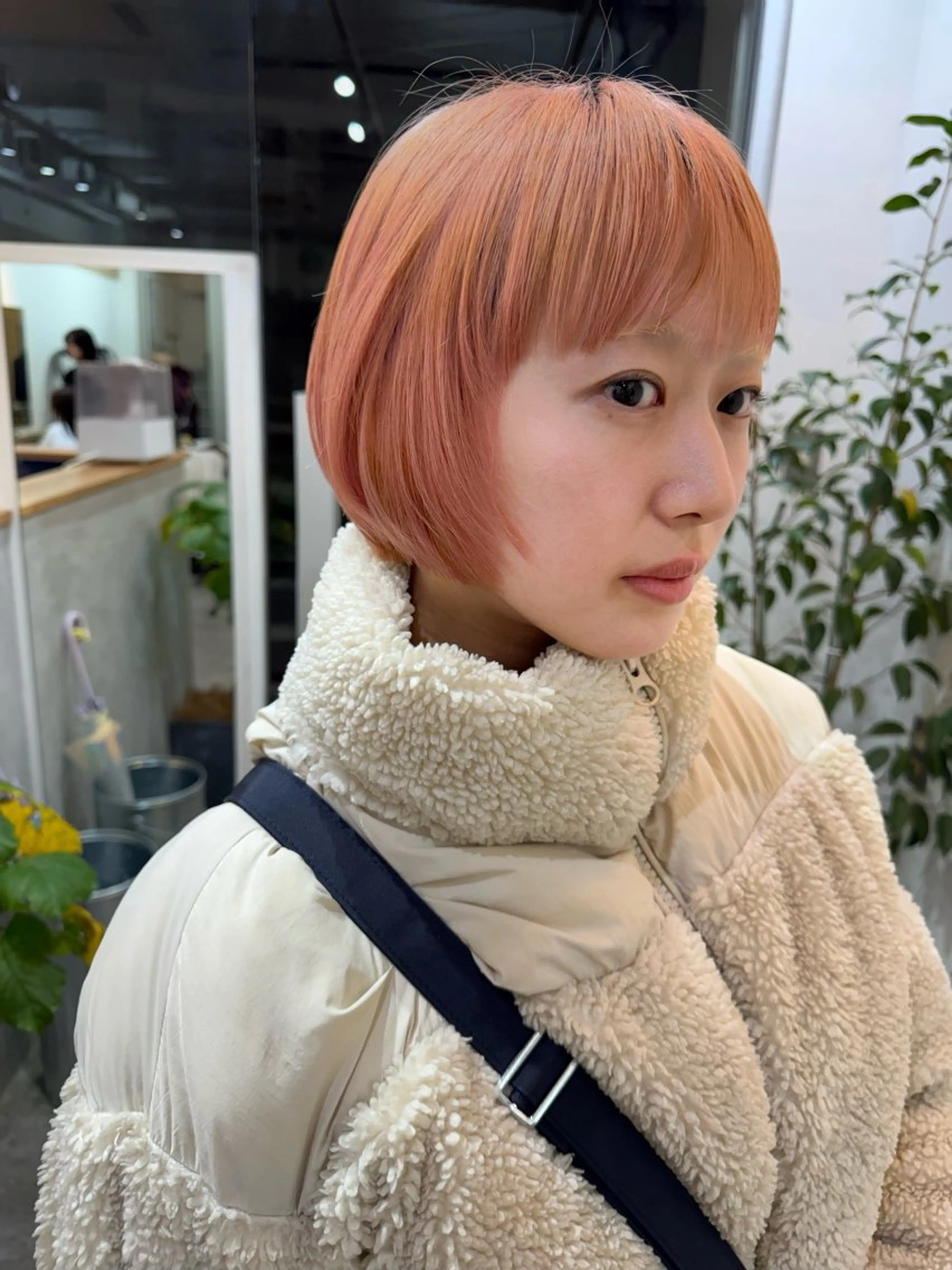 ショート カラー ショートレイヤー ブリーチ ケアブリーチ ダブルカラー ハイトーンカラー カット ヘアカラー トリートメント 森貴裕/ベージュ/ パーマ/オリーブのヘアスタイル