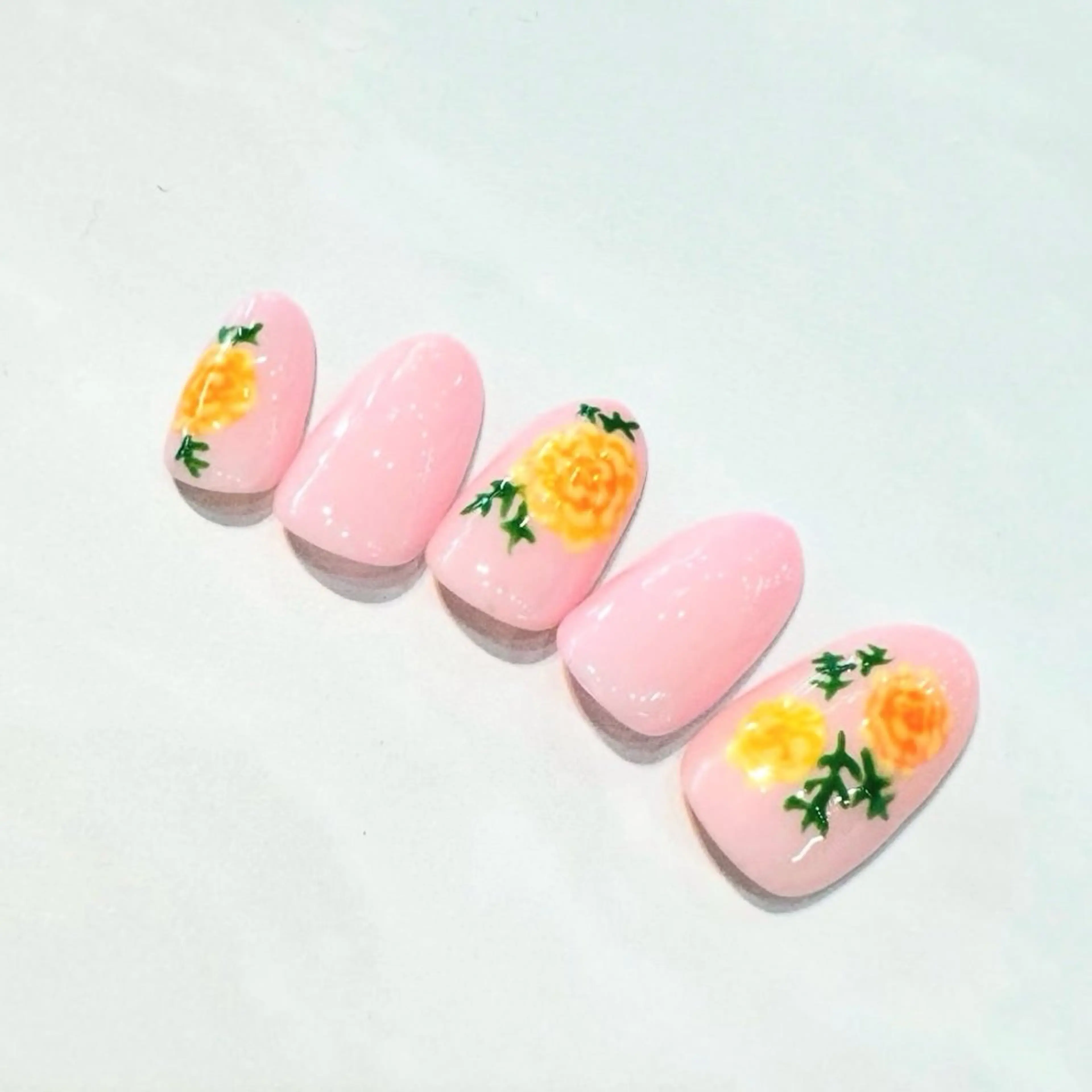 ネイル 重永 夏南のネイルデザイン