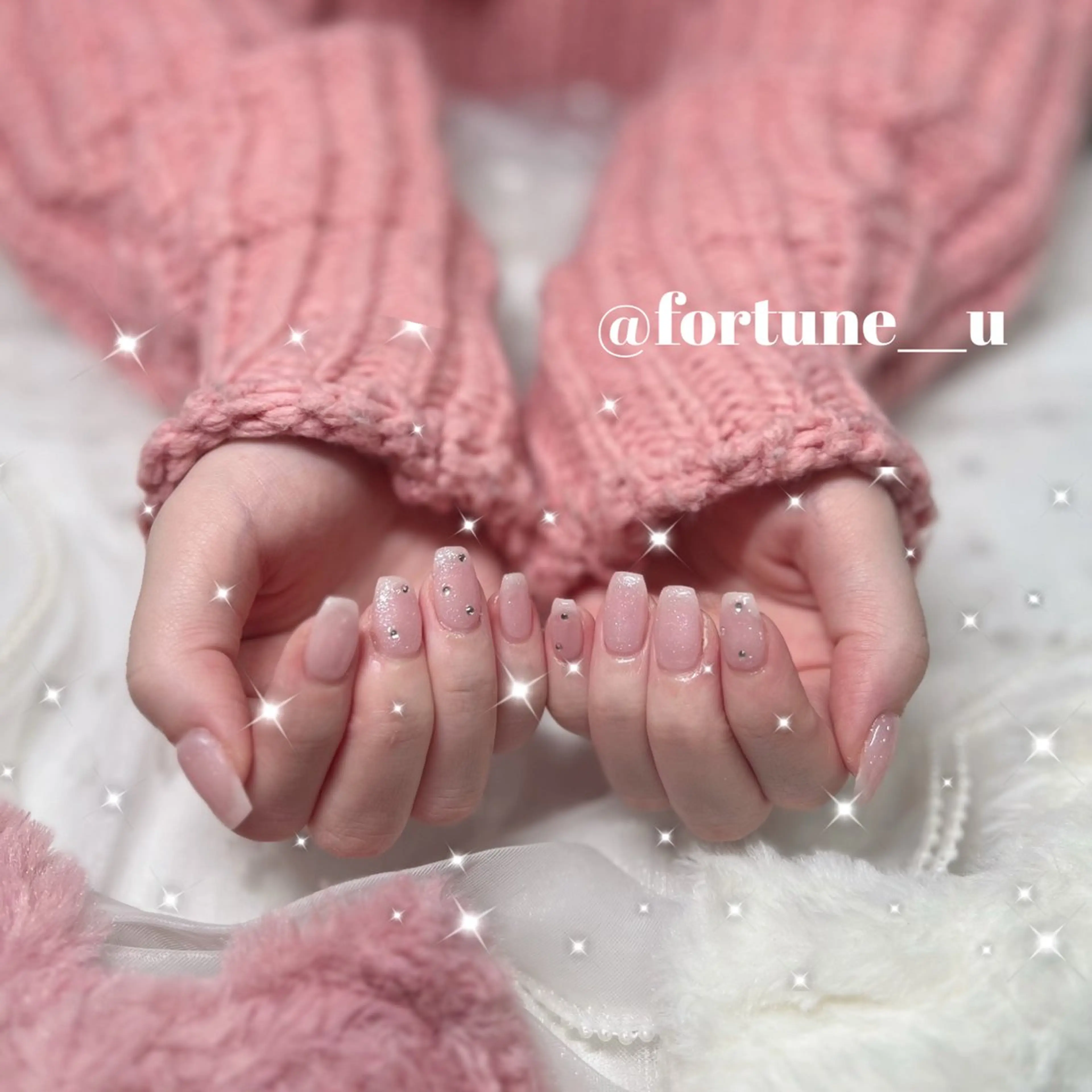 ネイル チークネイル ガーリー 韓国ネイル 水色 持ち込み ハンドネイル 💜4/14空✩.* Yuuna💜のネイルデザイン