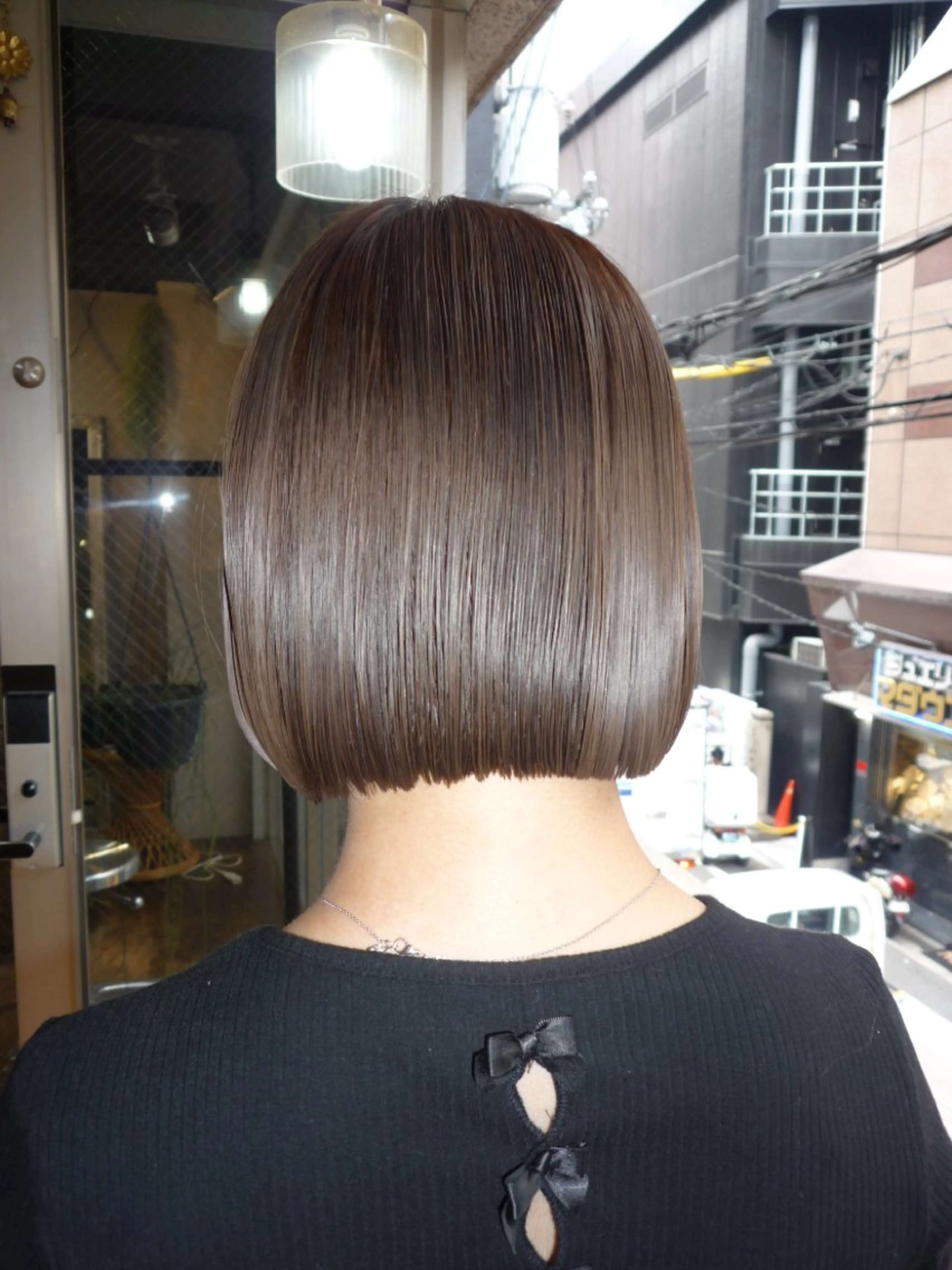 ショート ボブ 心斎橋/ハイトーン/ レイヤーカットのヘアスタイル