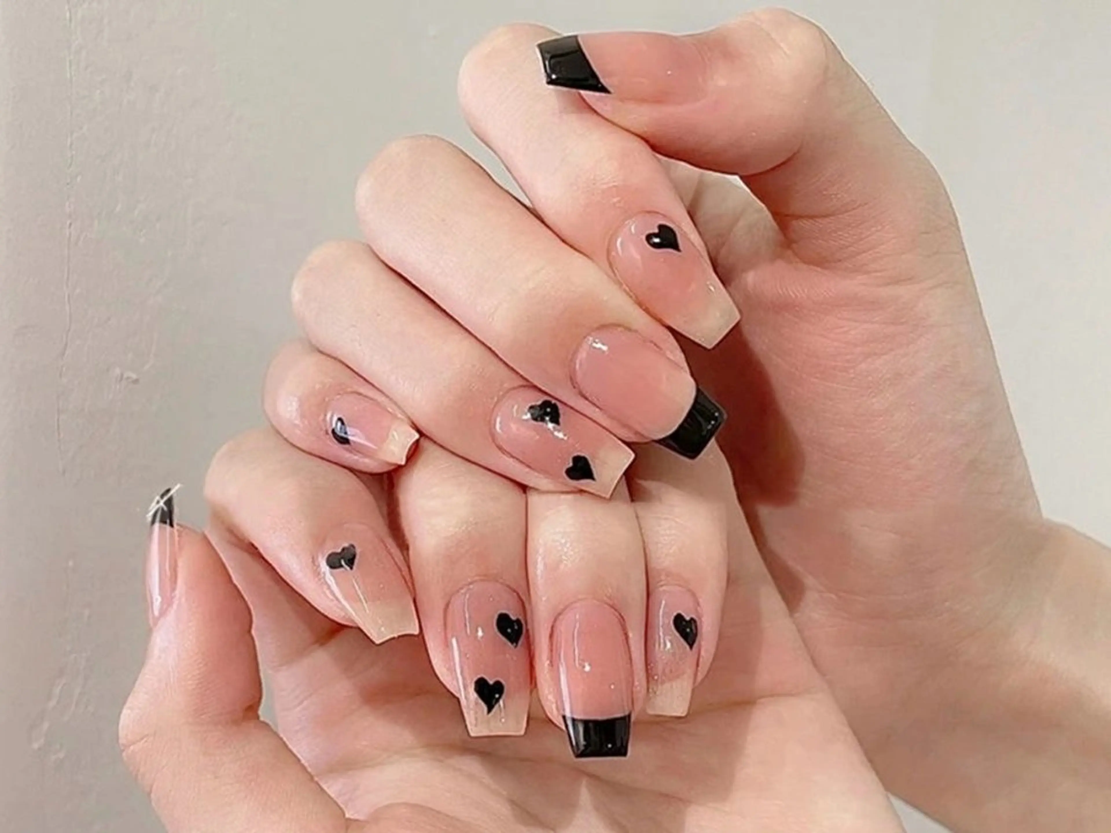 ネイル フレンチネイル ジェルネイル ハート 韓国ネイル マグネットネイル ネイルサロン lotusのネイルデザイン