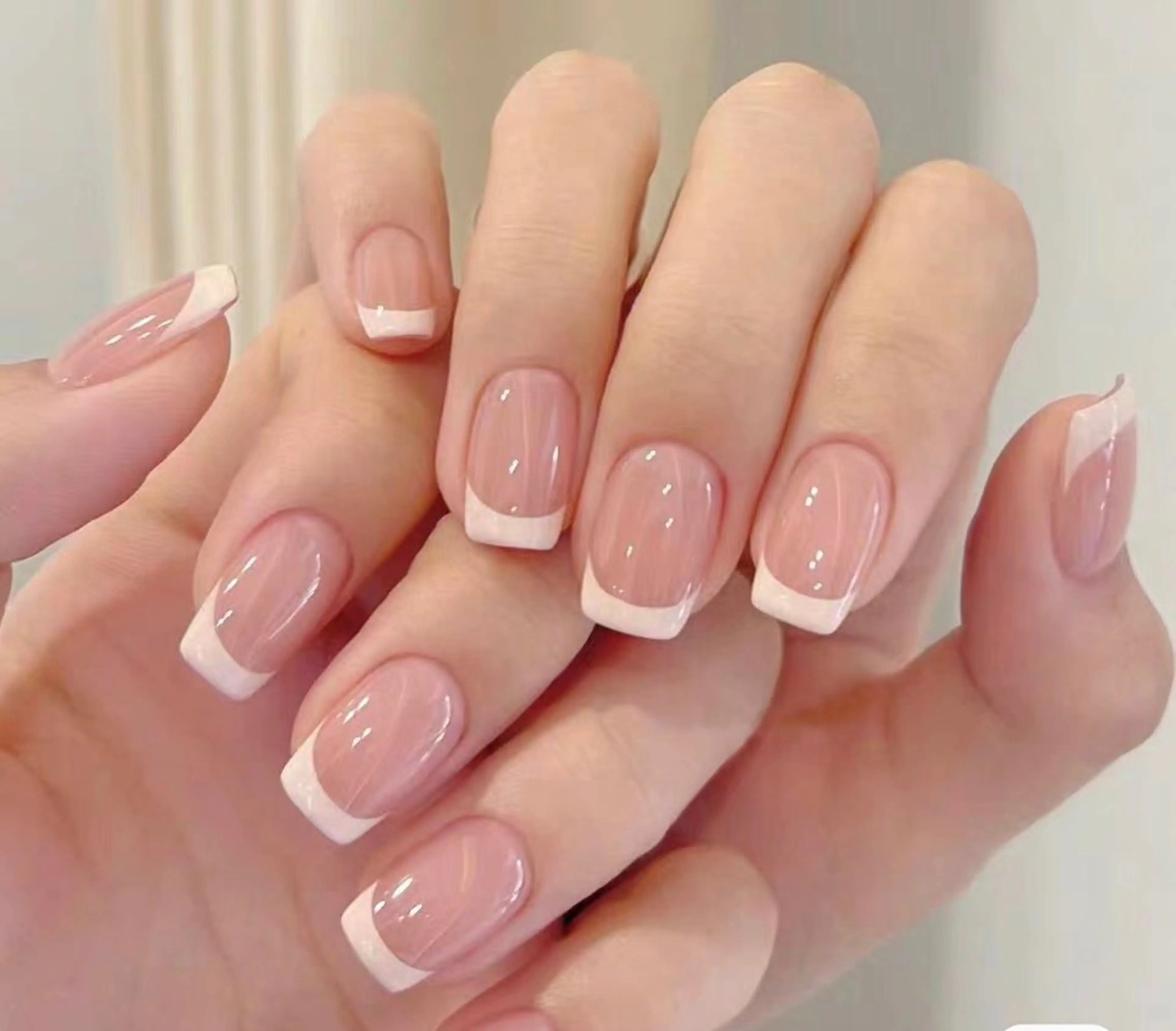 [クリアベース🫧🫧🫧]フレンチネイル🎀定番デザイン🎀パラジェルも変更🉑の写真