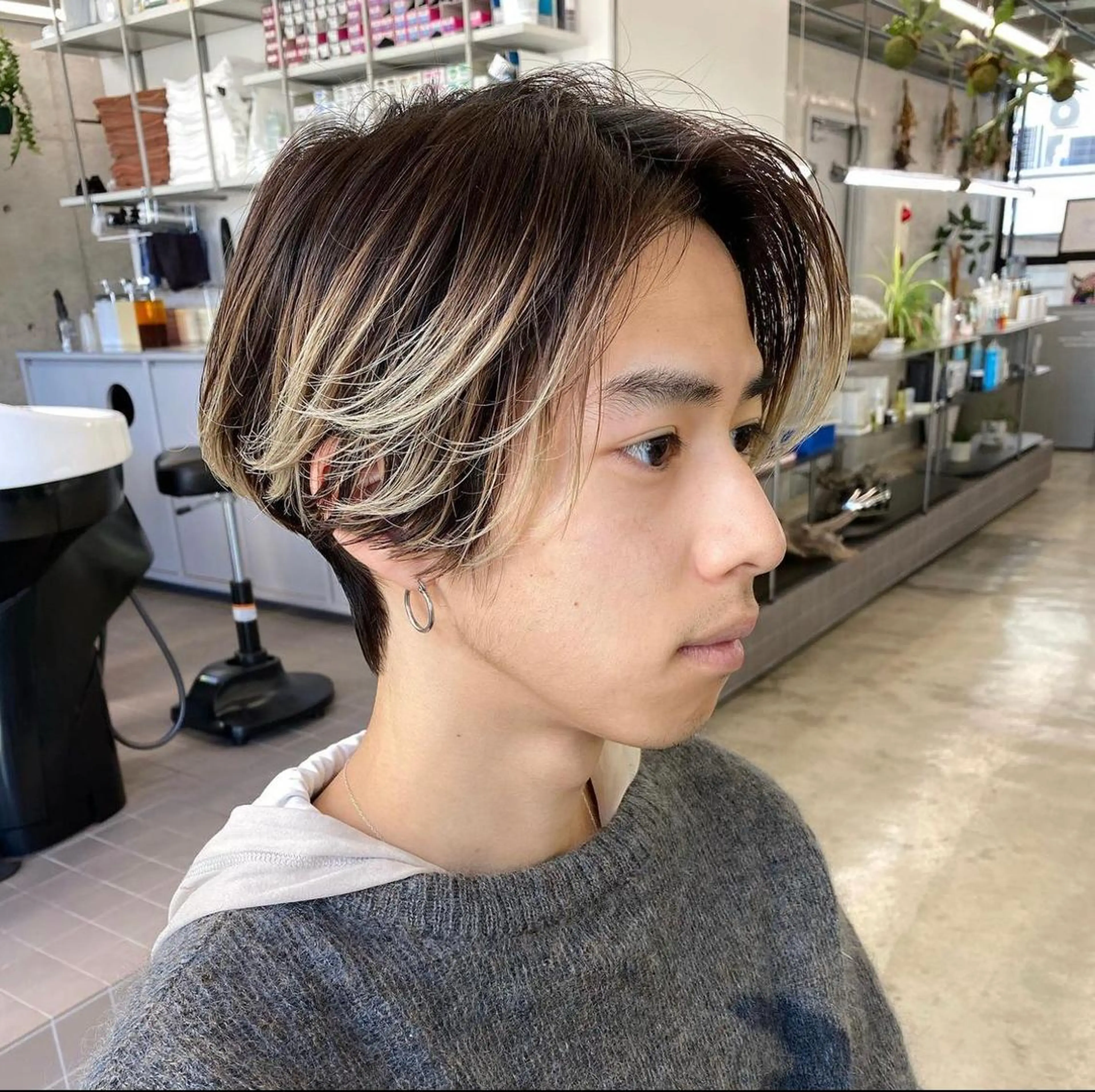 🔸当日予約OK🔸サイドや襟足の膨らみが気になる方はこちら💁‍♂️「カット＋ダウンパーマ＋ケアトリートメント」の写真