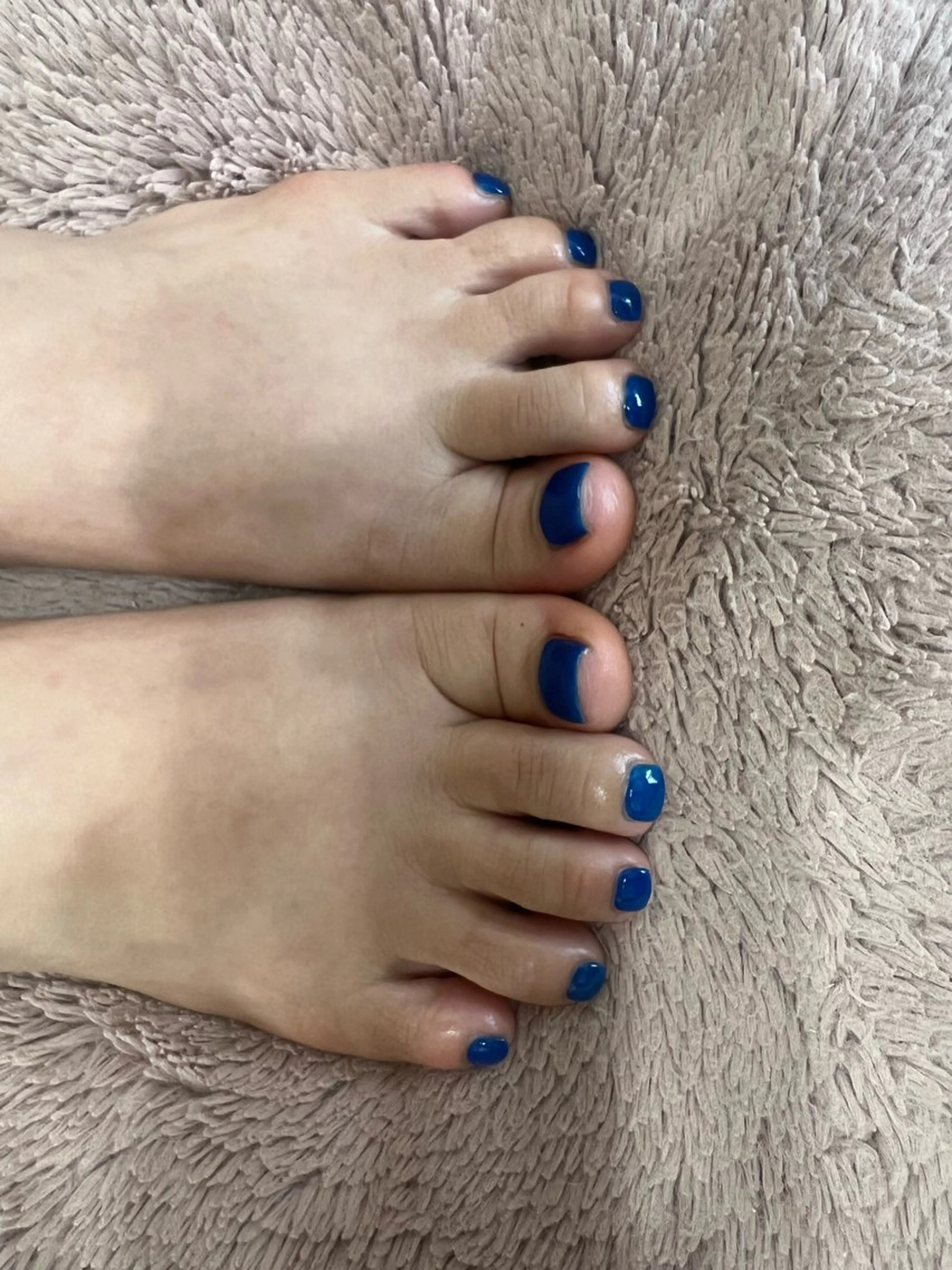 ネイル フットネイル ワンカラーネイル Luminous ⭐︎のネイルデザイン