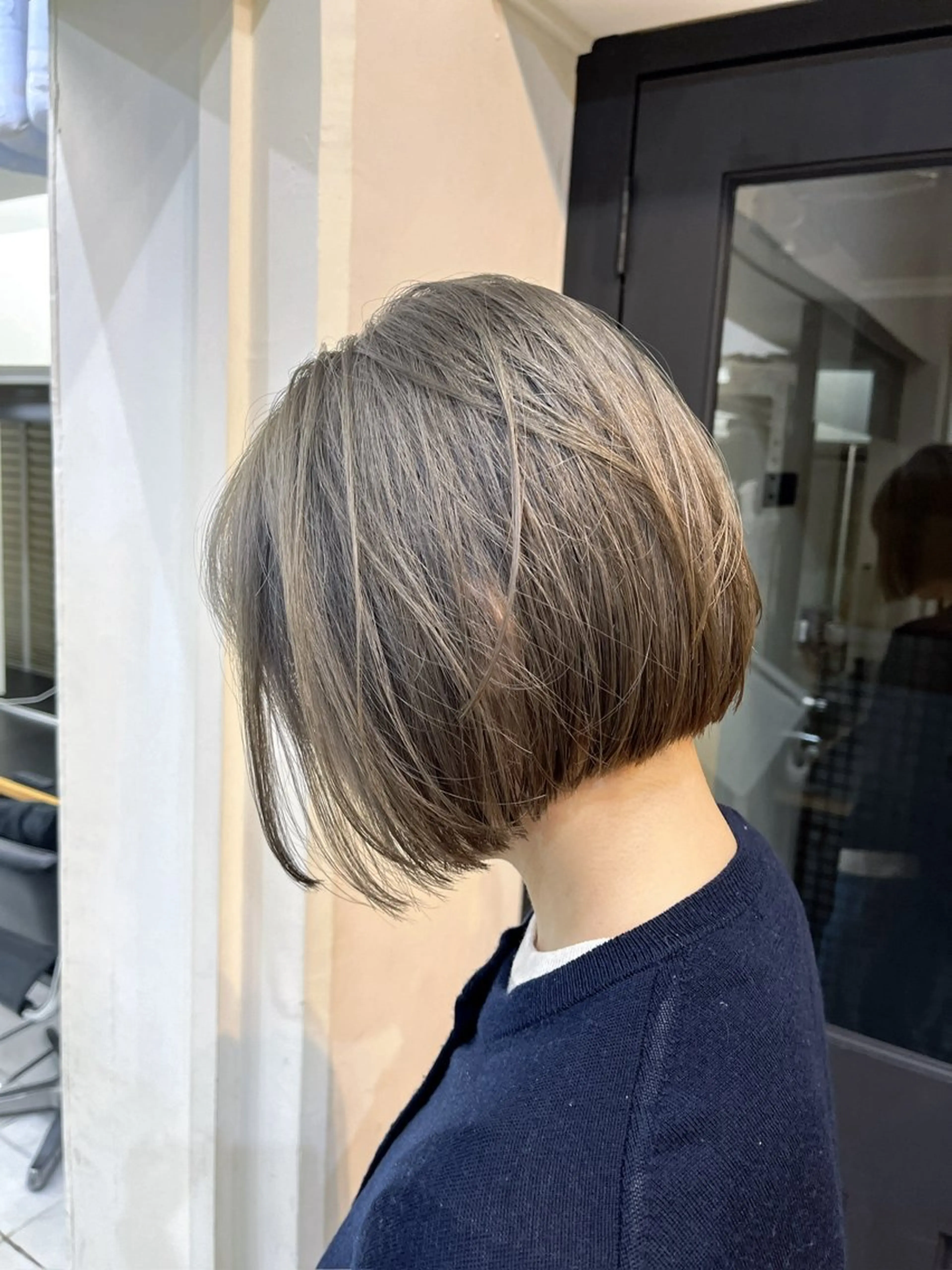 ショート カラー アッシュ ベージュカラー オレンジ Airi 韓国y2k ボブパーマのヘアスタイル
