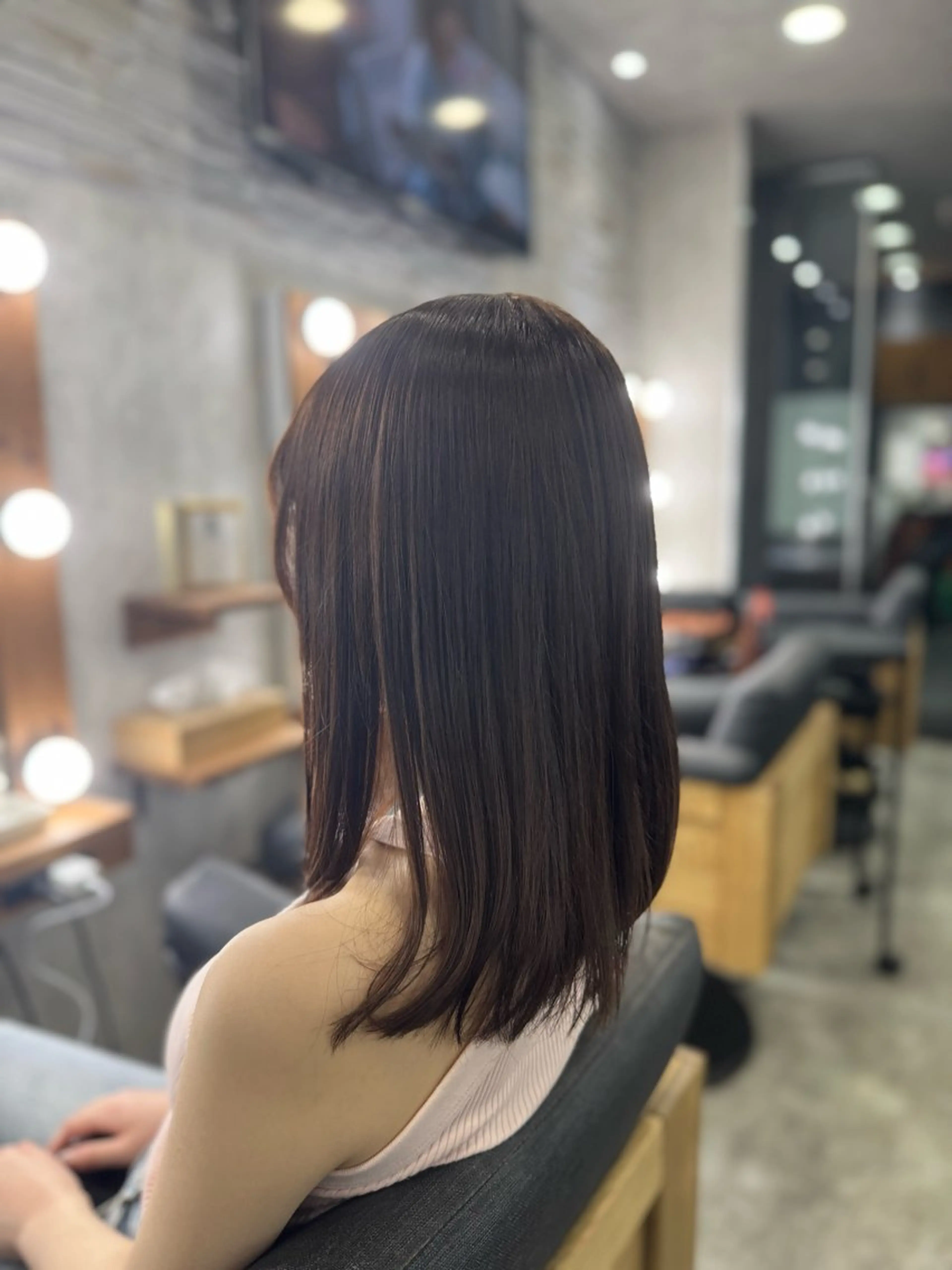 ミディアム チョコレートブラウン カット エクステ/ハイトーン /特殊ヘアー joeのヘアスタイル