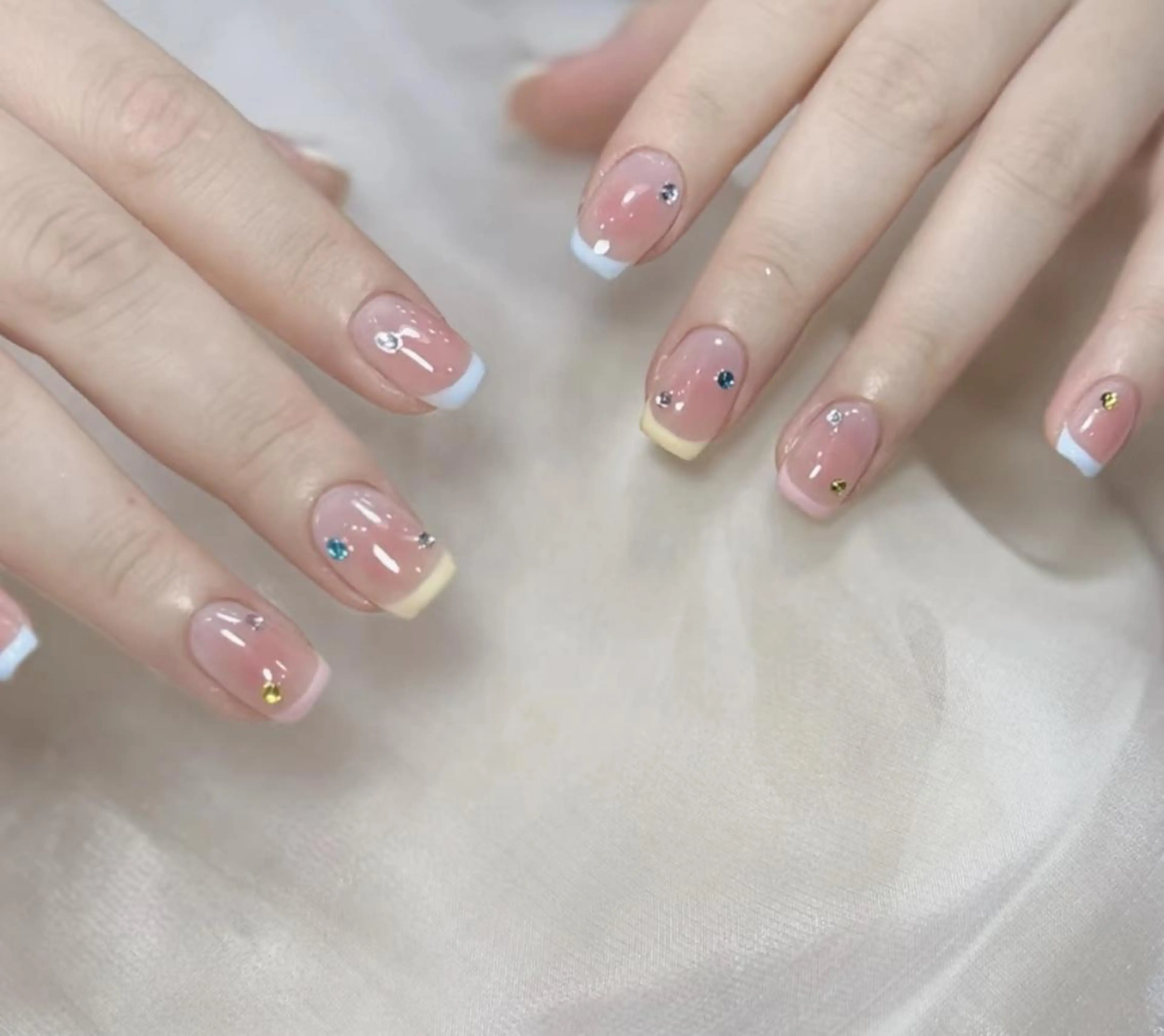 ネイル ハンドネイル 🎀 NaNa_nailのネイルデザイン