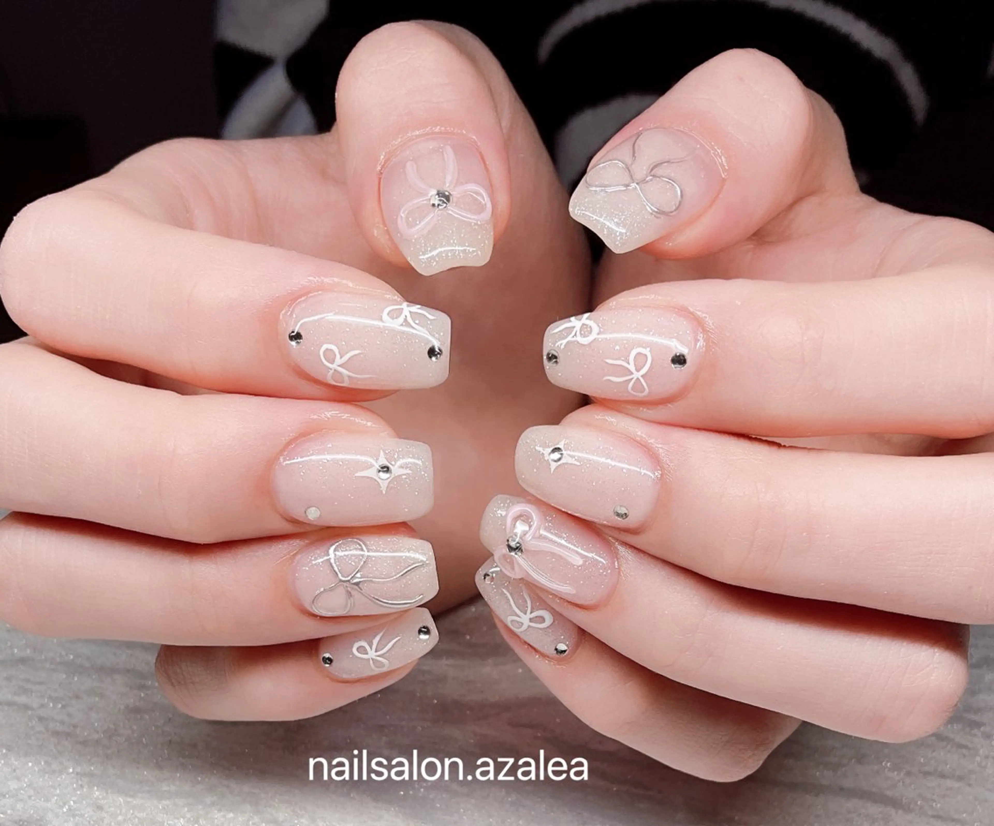 ネイル ハンドネイル R inのネイルデザイン