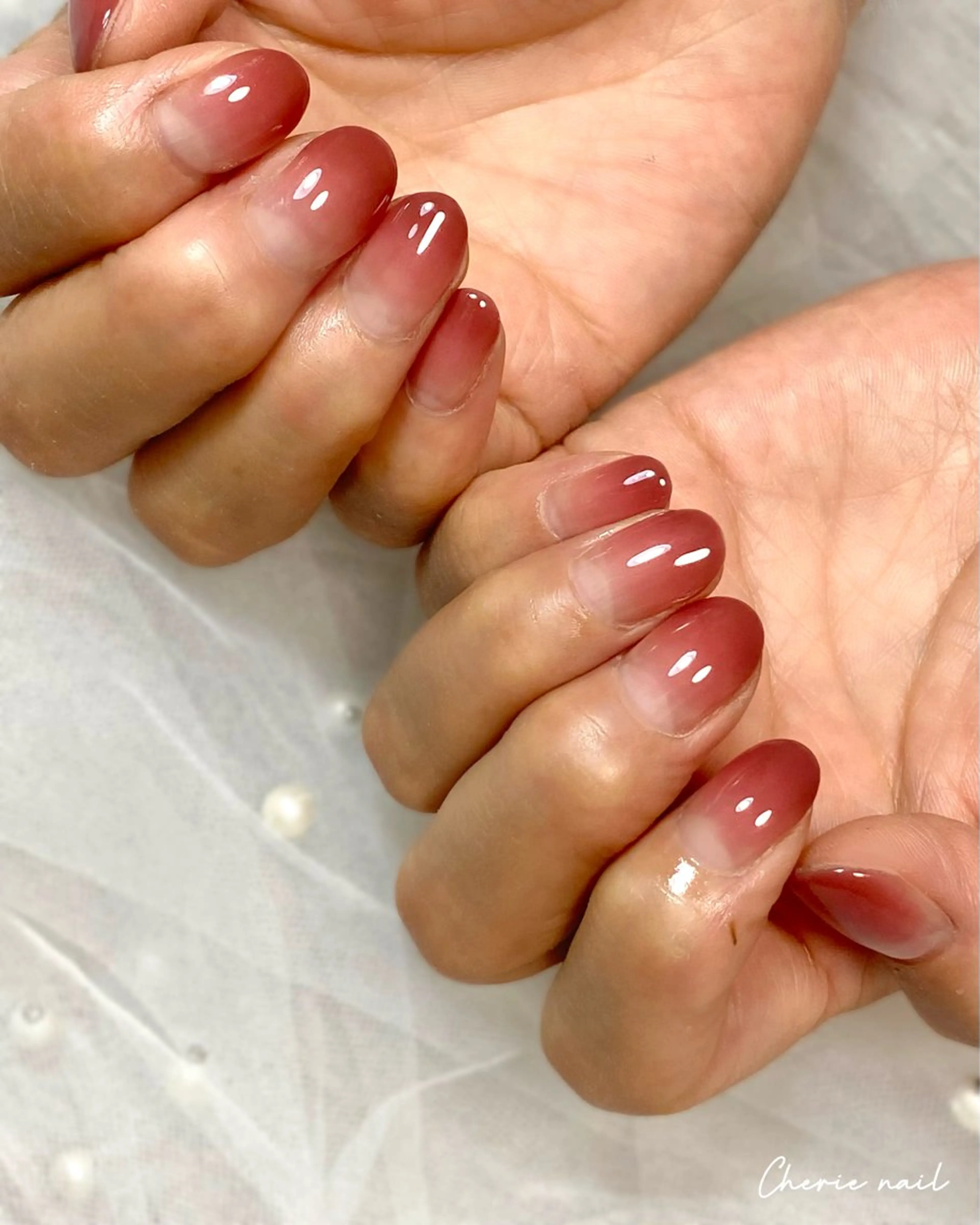 ネイル ジェルネイル グラデーション ピンク シンプルネイル ハンドネイル Cherienail yunaのネイルデザイン