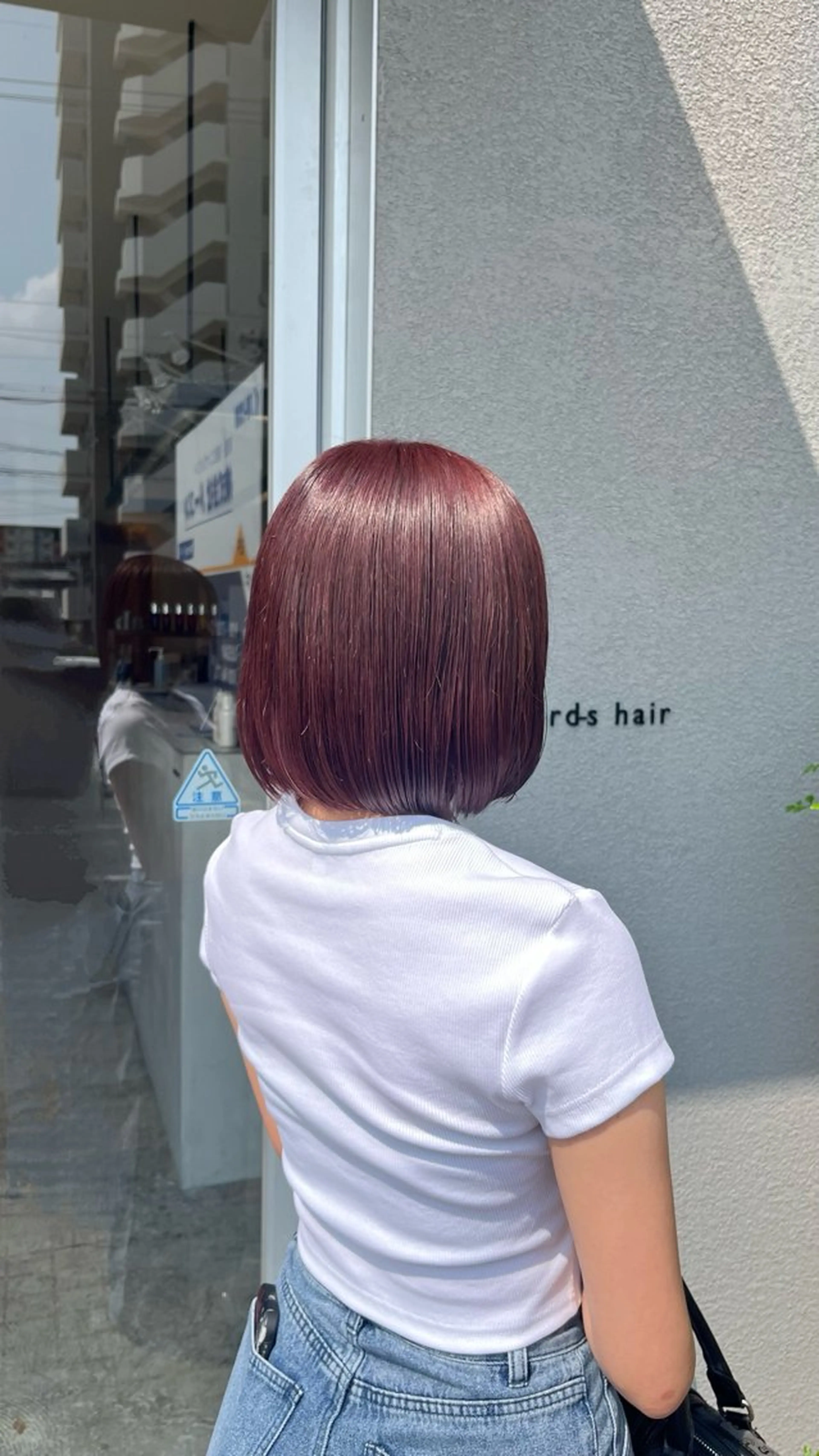カラー カシス レッドカラー 坂下 かのんのヘアスタイル