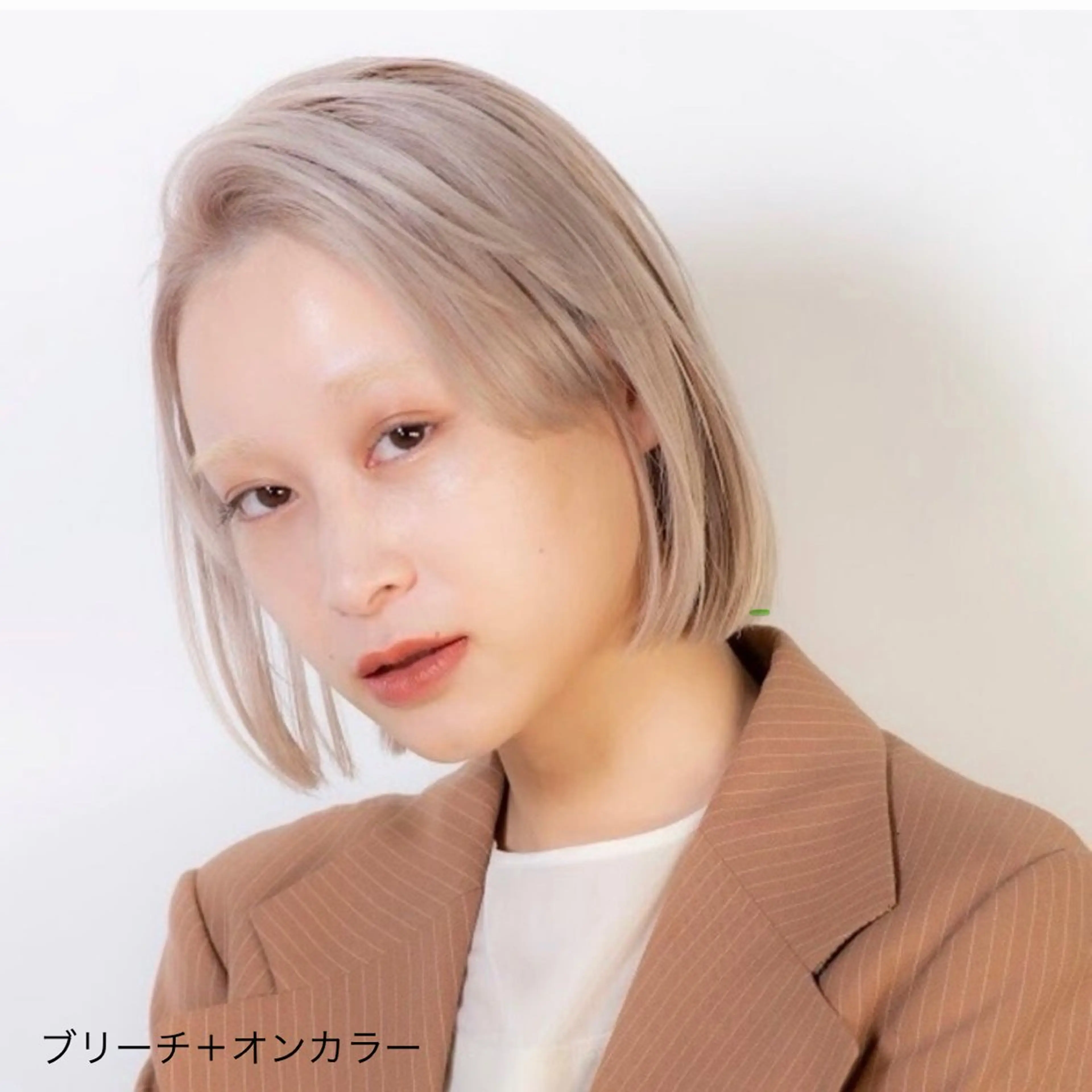 ミディアム カラー ブリーチ 透明感カラー ハイトーンカラー 無料カットモデル募集 /　 Juanのヘアスタイル