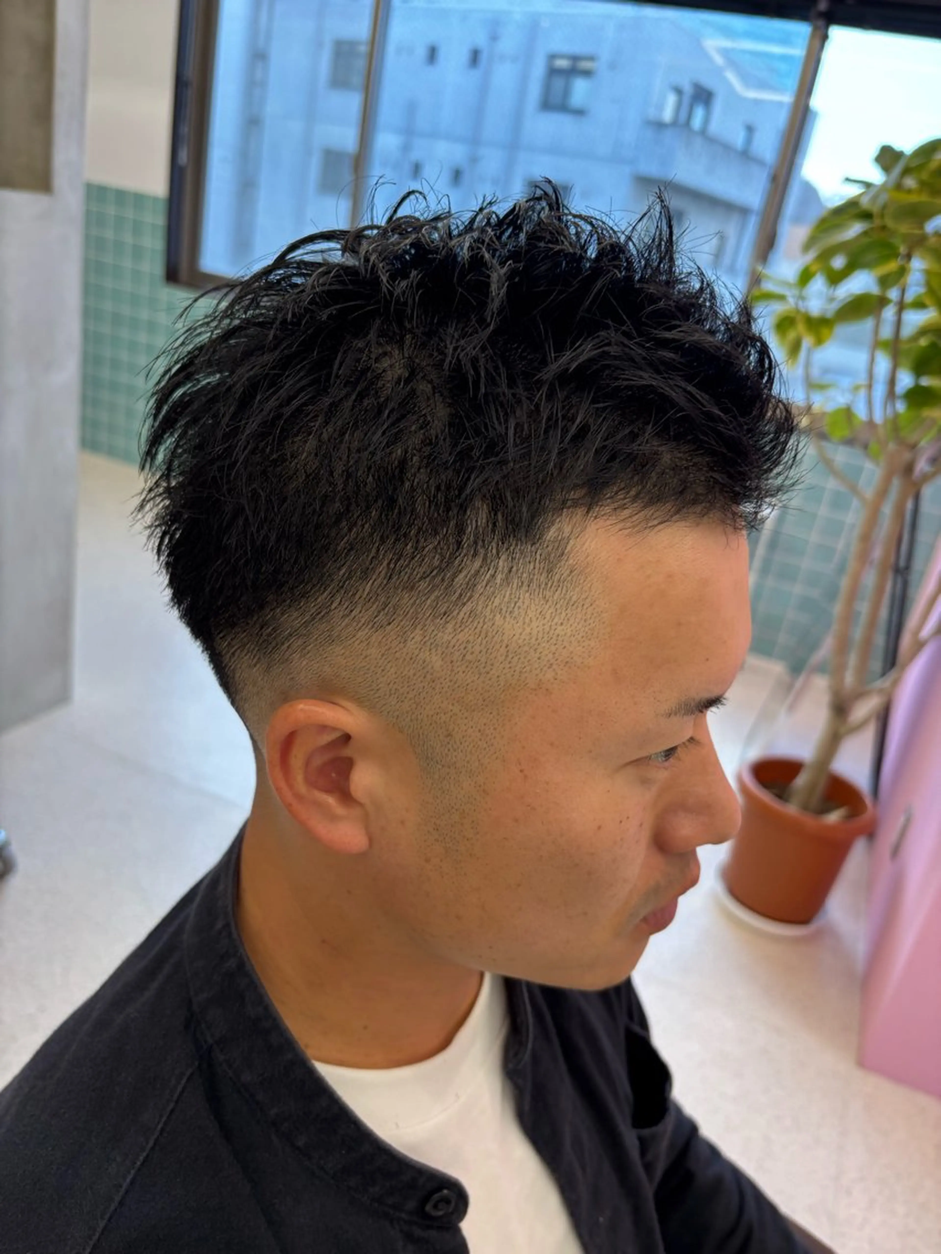 メンズ スパイキーショート カット 大谷 杏菜のヘアスタイル