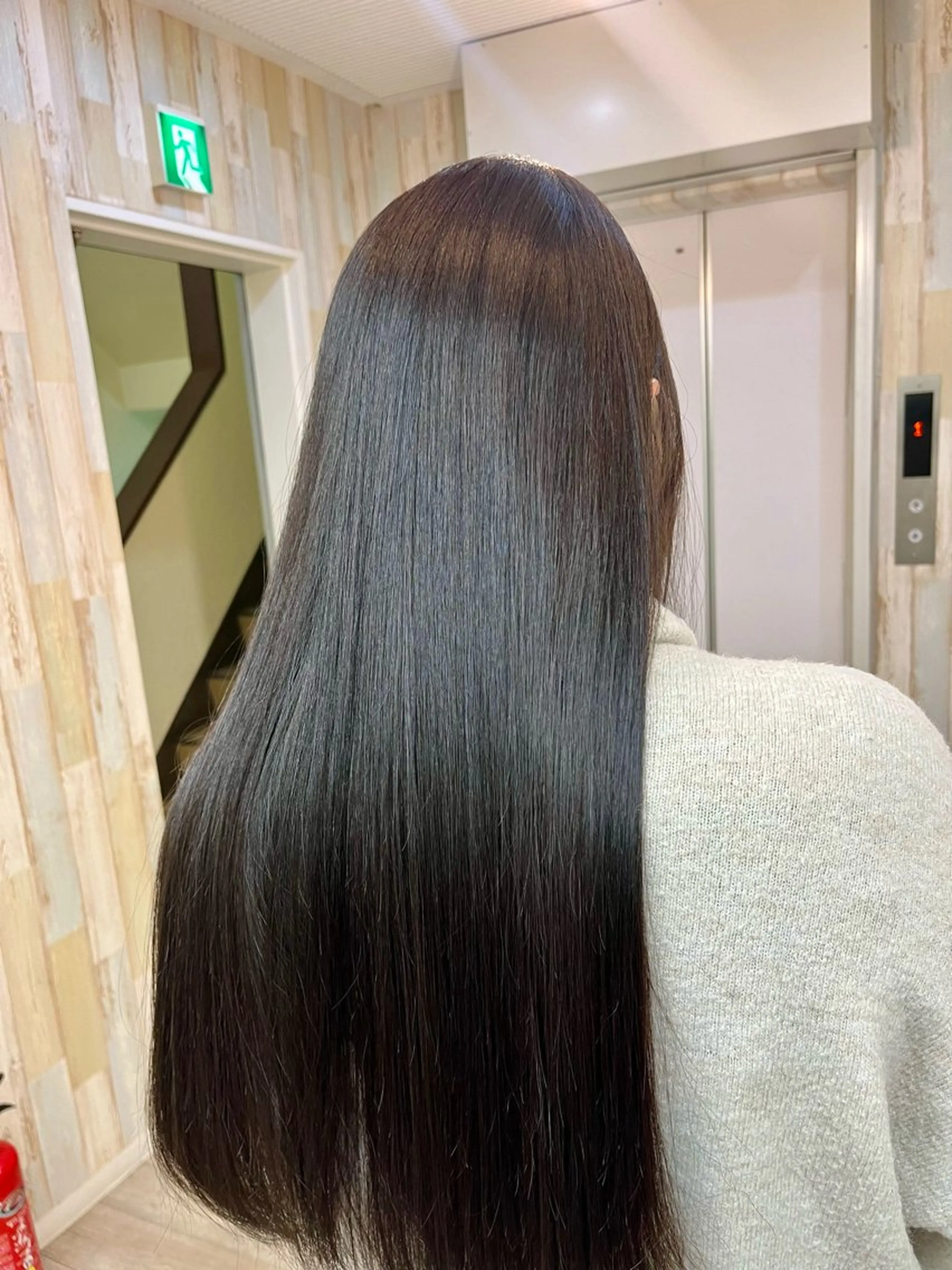 ロング RIKU/毛流れ ヘア×眉ワックスのヘアスタイル