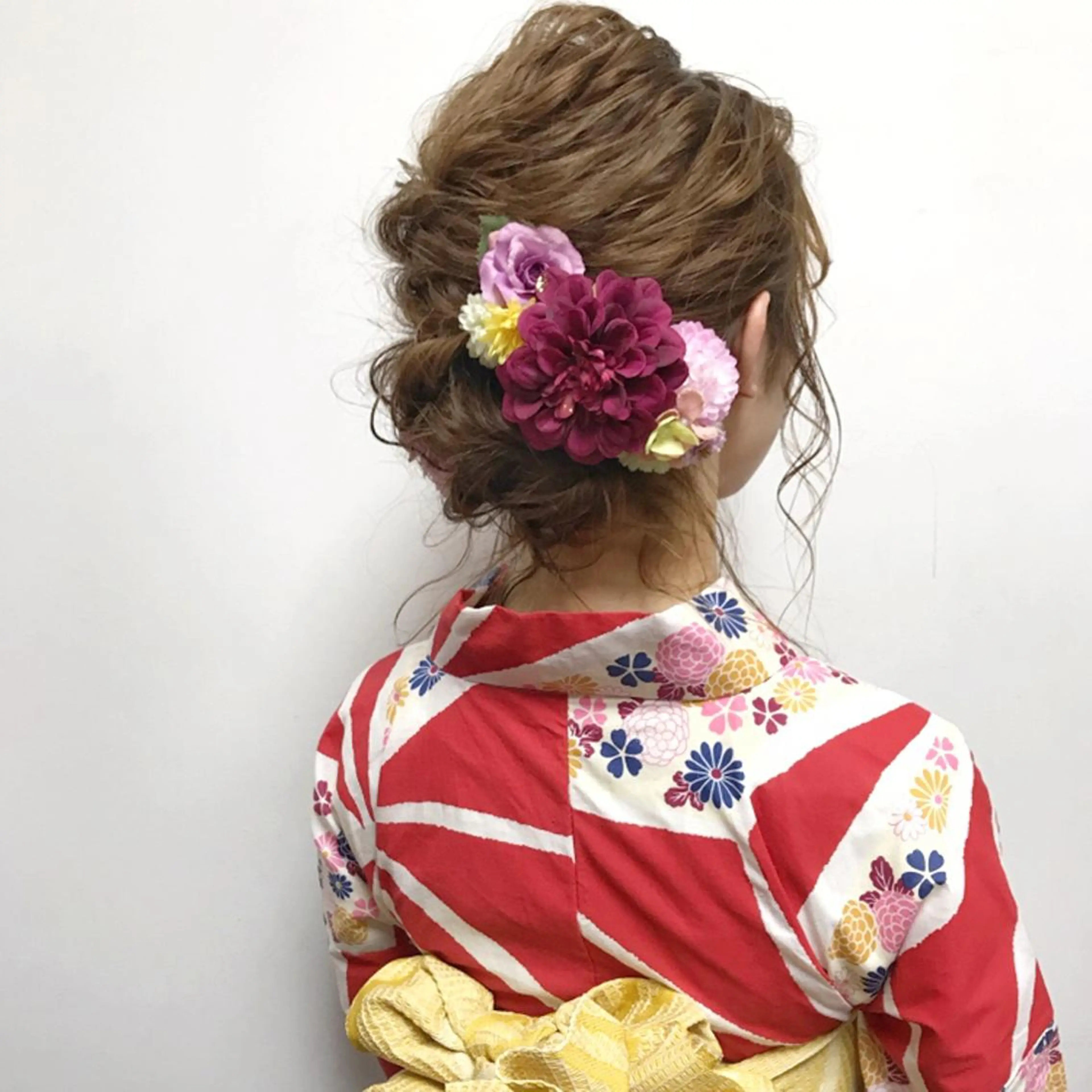 セミロング ヘアアレンジ 浴衣 🪐脱白髪染め 🪐松尾菜々美のヘアスタイル