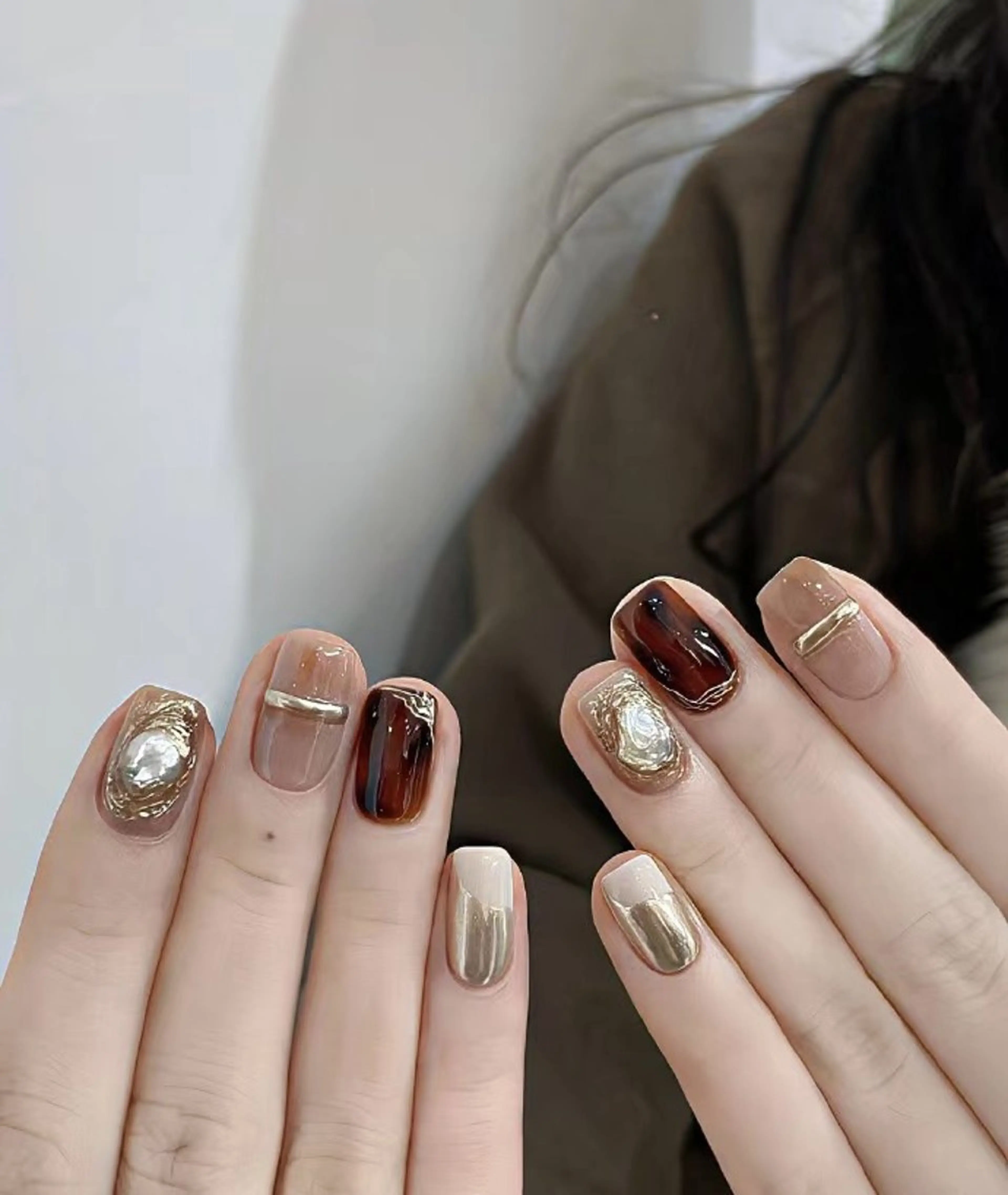 ネイル べっ甲ネイル チークネイル 長さ出し フレンチネイル ジェルネイル ハンドネイル UM Nail Salonのネイルデザイン