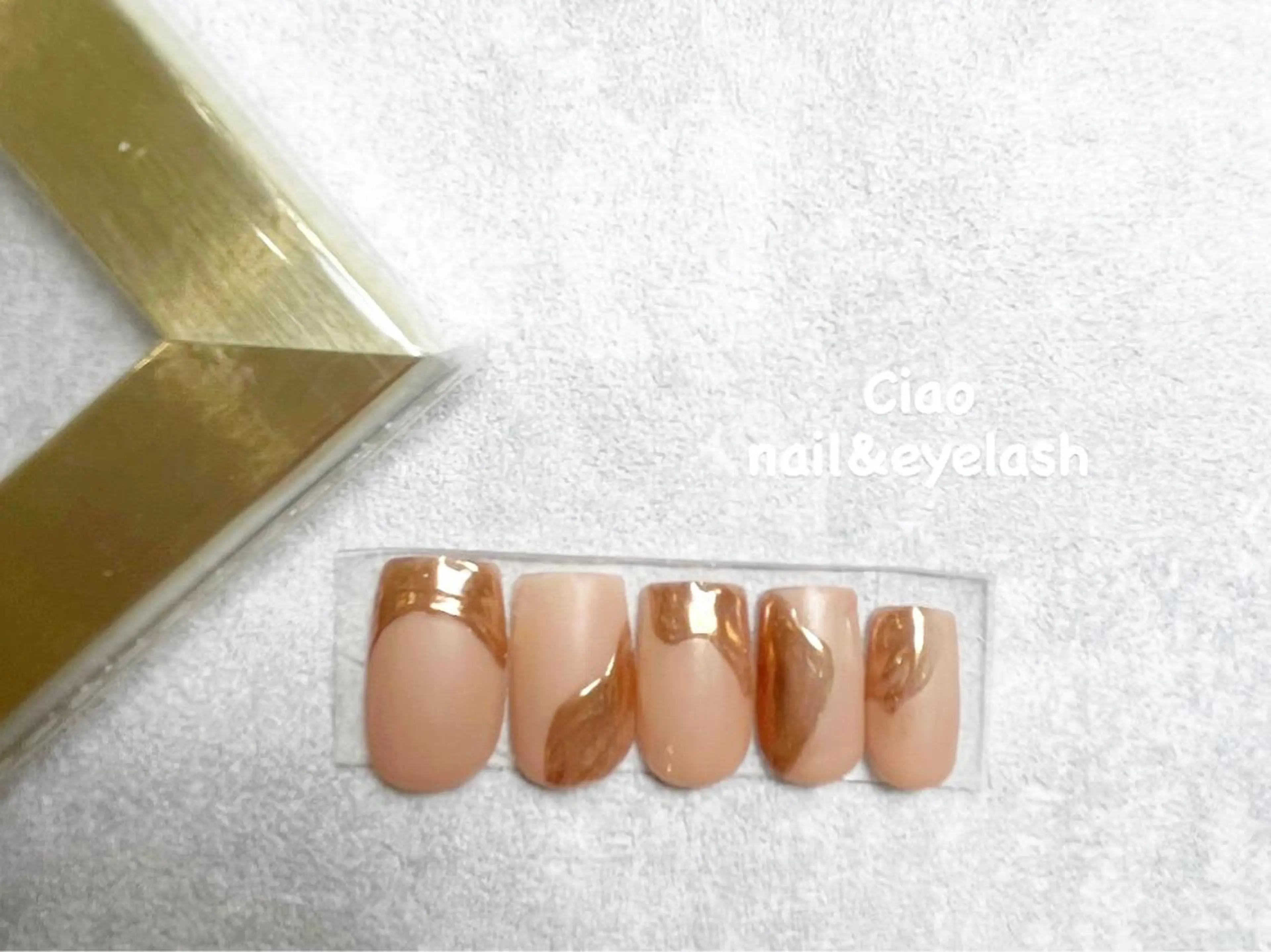 ネイル アートネイル ジェルネイル ミラーネイル ニュアンスネイル ワンカラーネイル #Amin nail salonのネイルデザイン