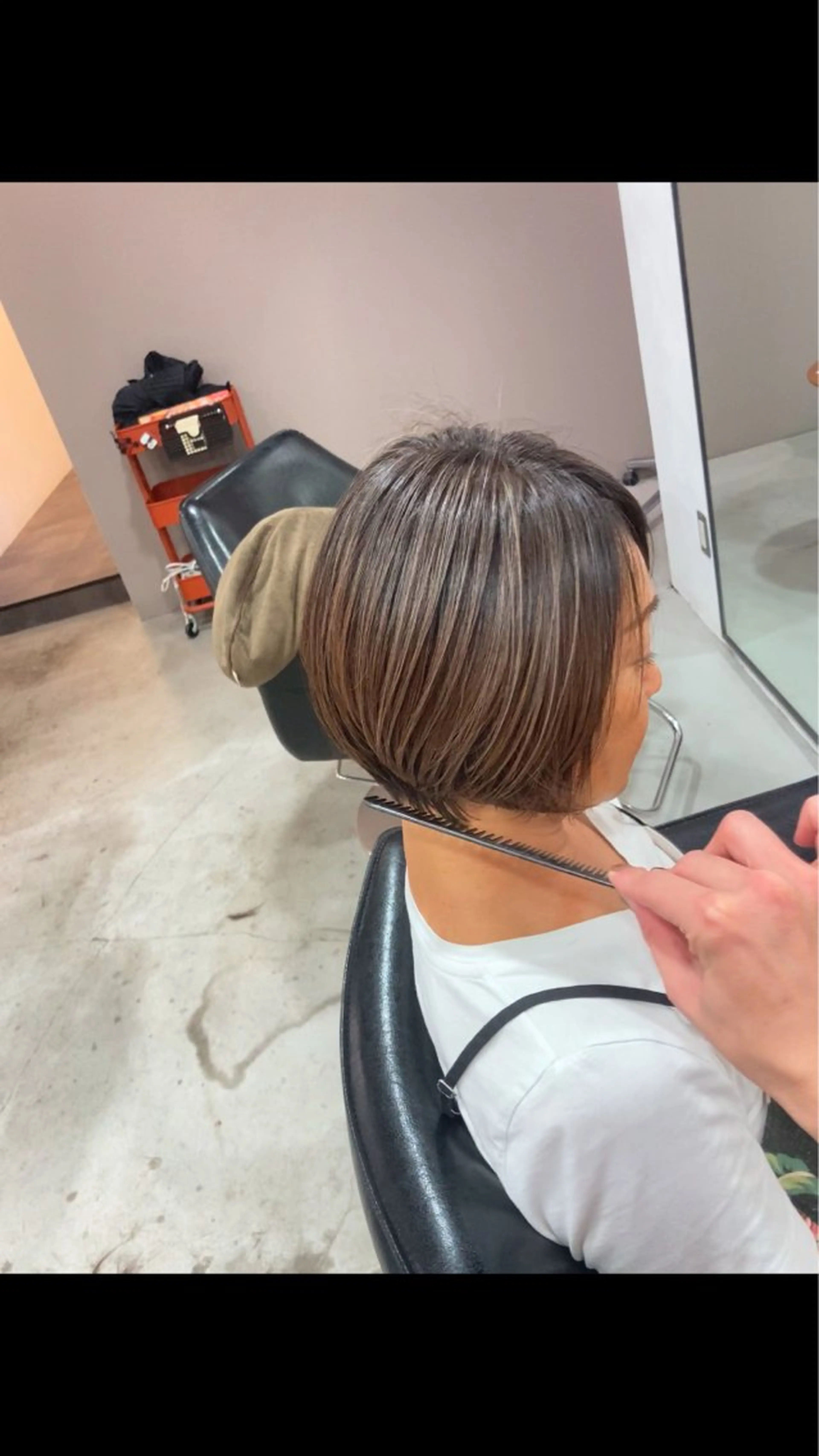 ショート カラー ショートボブ ハイライトカラー ボブ ハイライト ショートヘア 中江 翔のヘアスタイル