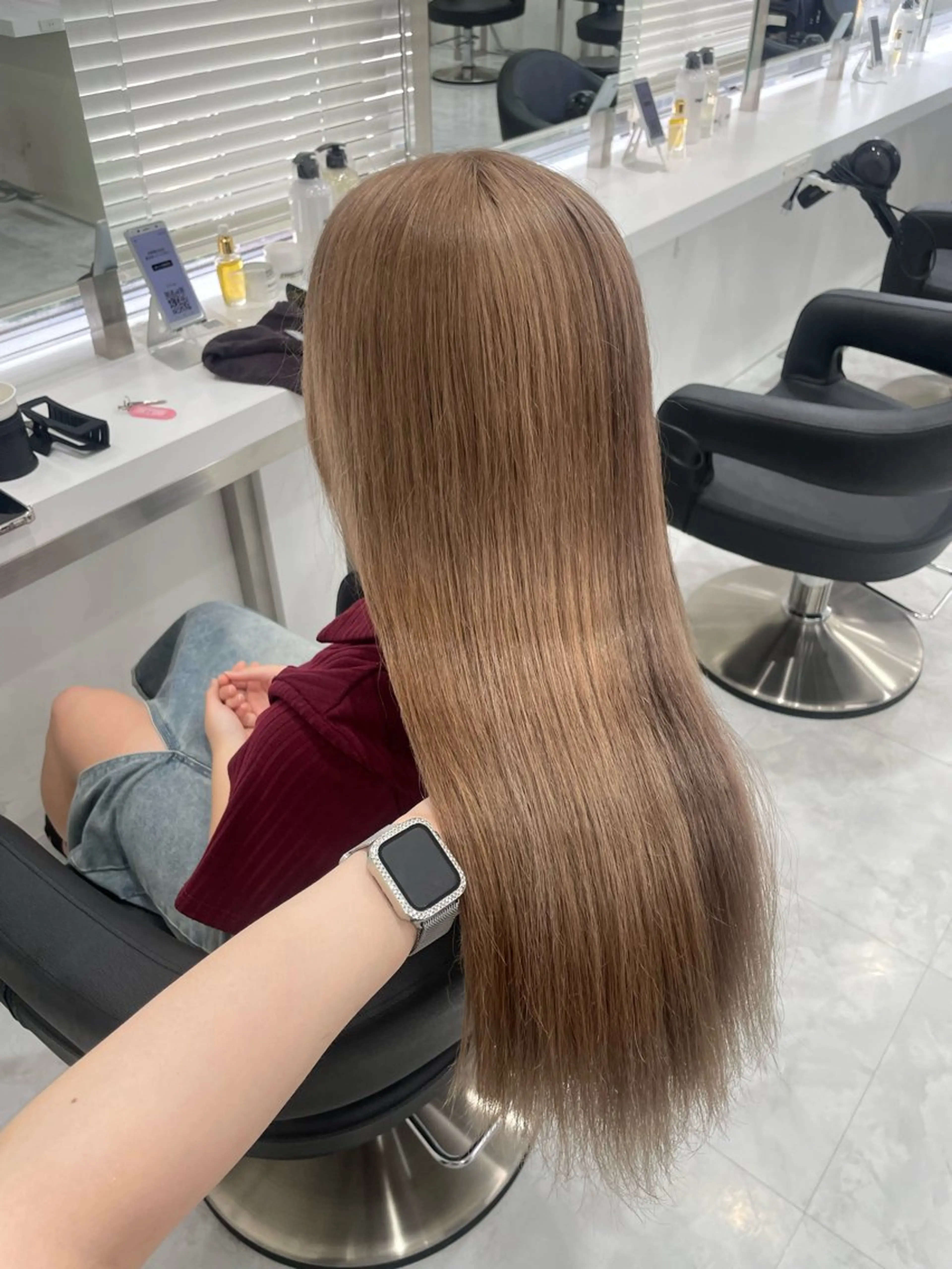 ロング カラー ベージュカラー ミルクティーベージュ ブリーチなし🌼トレ ンド🌼似合わせのヘアスタイル