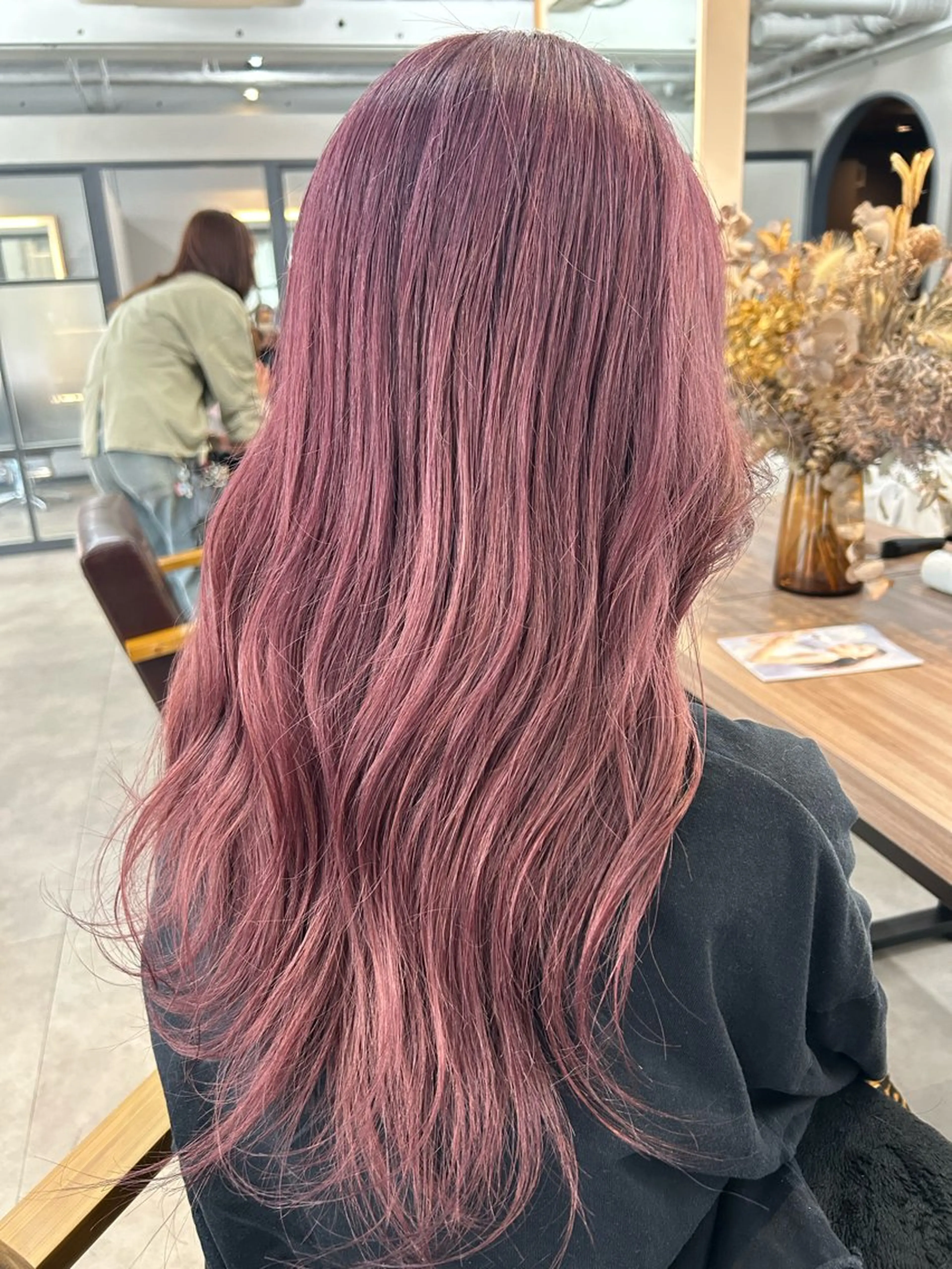 ロング カラー ブリーチ ラベンダーカラー ピンクカラー ピンクラベンダー カット ヘアカラー レイヤー/ハイトーン 艶感/ririkaのヘアスタイル