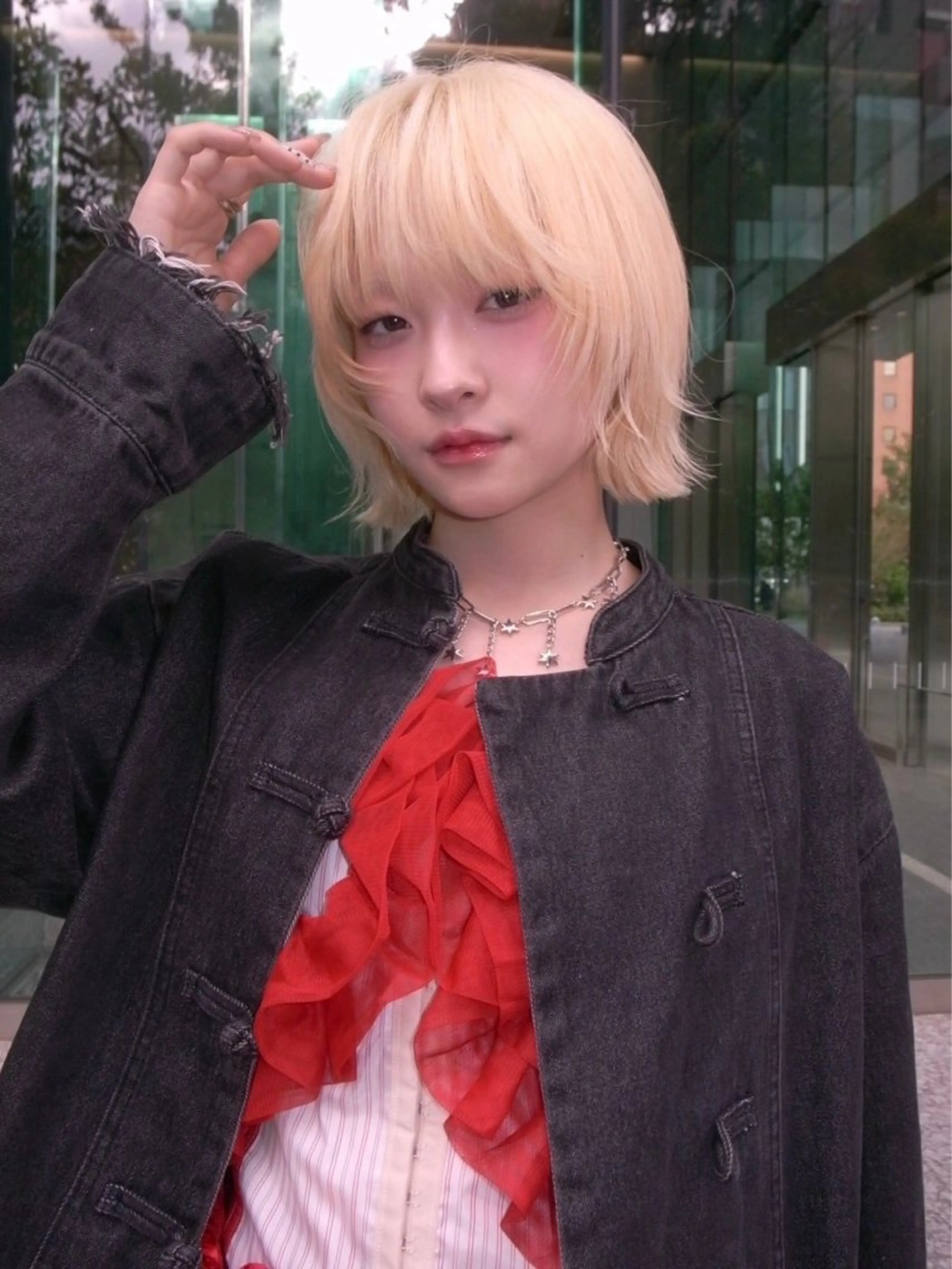 ショート カラー ショートボブ ベージュカラー ハイトーンカラー ボブ ショートヘア ヘアカラー ブリーチ/韓国 💫ひなた💫のヘアスタイル