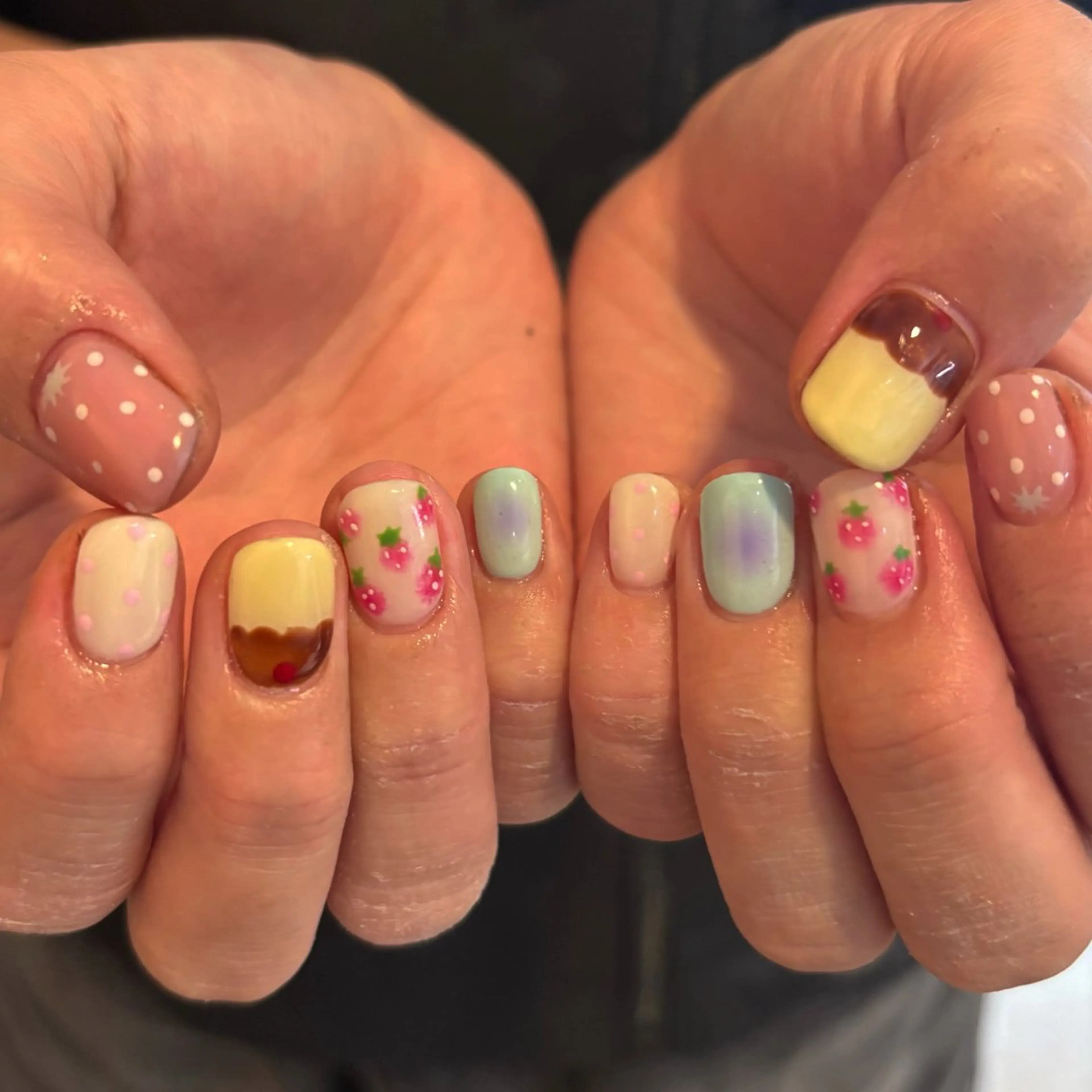 ネイル ハンドネイル フットネイル yuri / 個性派nailのネイルデザイン