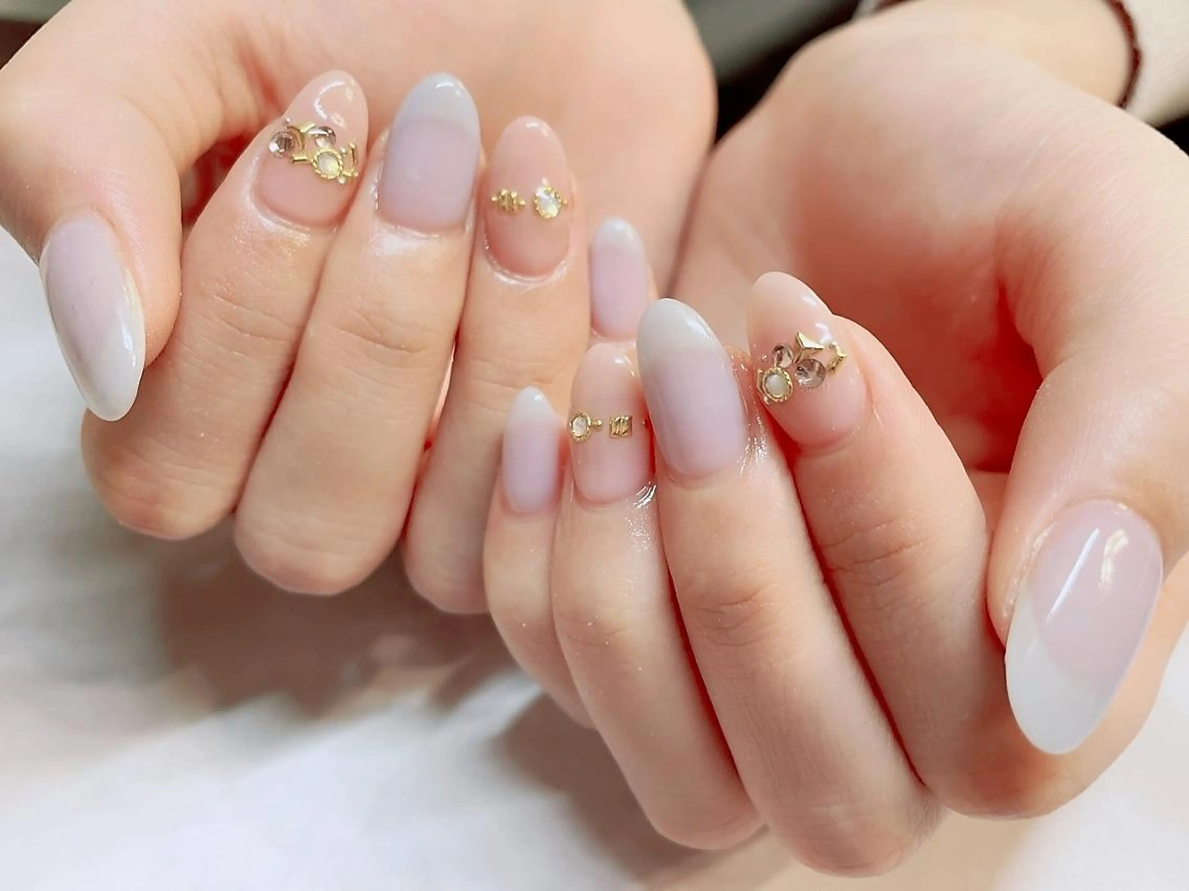 ネイル アートネイル ジェルネイル ニュアンスネイル パラジェル Nailist Honamiのネイルデザイン