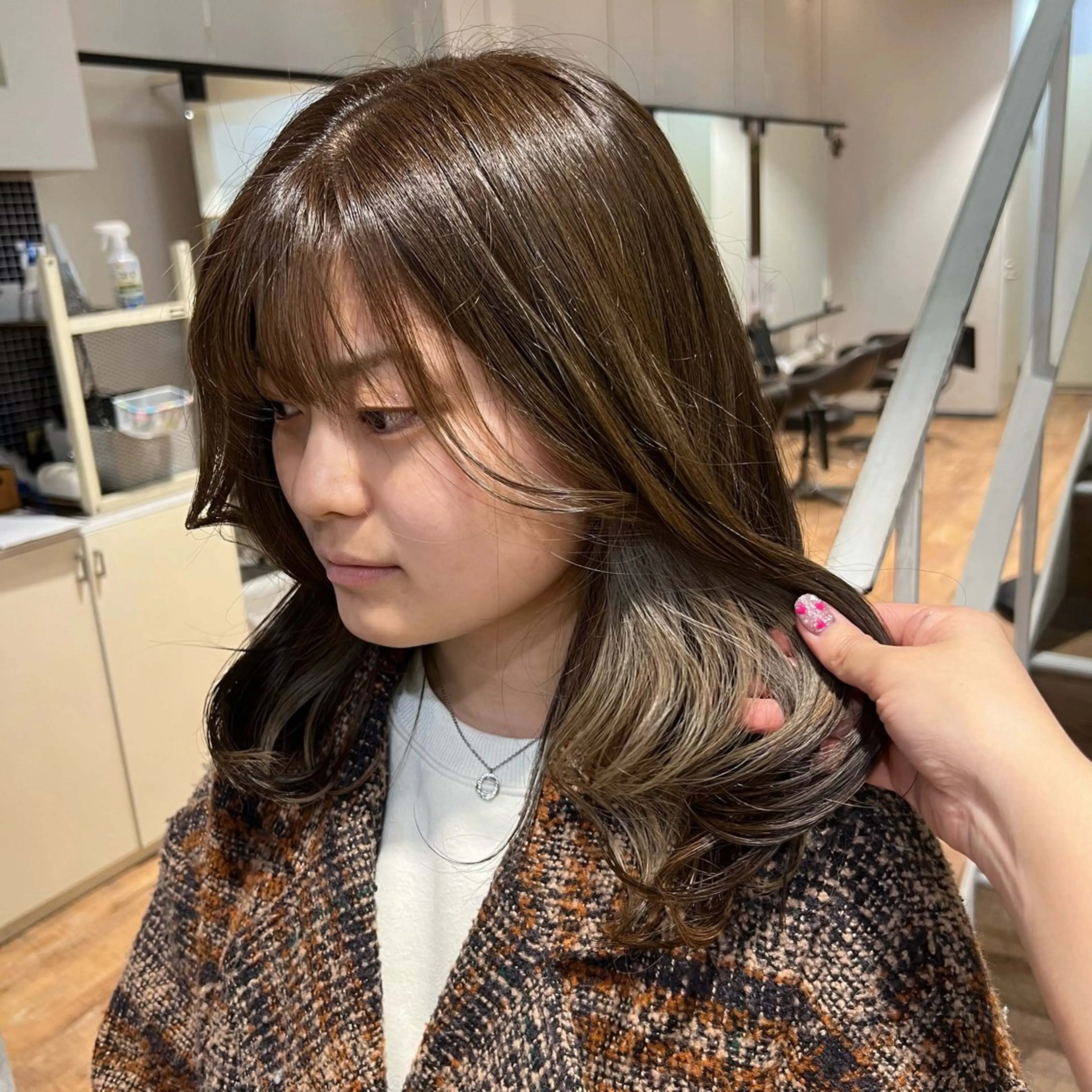 カラー ベージュカラー インナーカラー ミルキーベージュ カット ヘアカラー インナーカラー♡ Nanakoのヘアスタイル