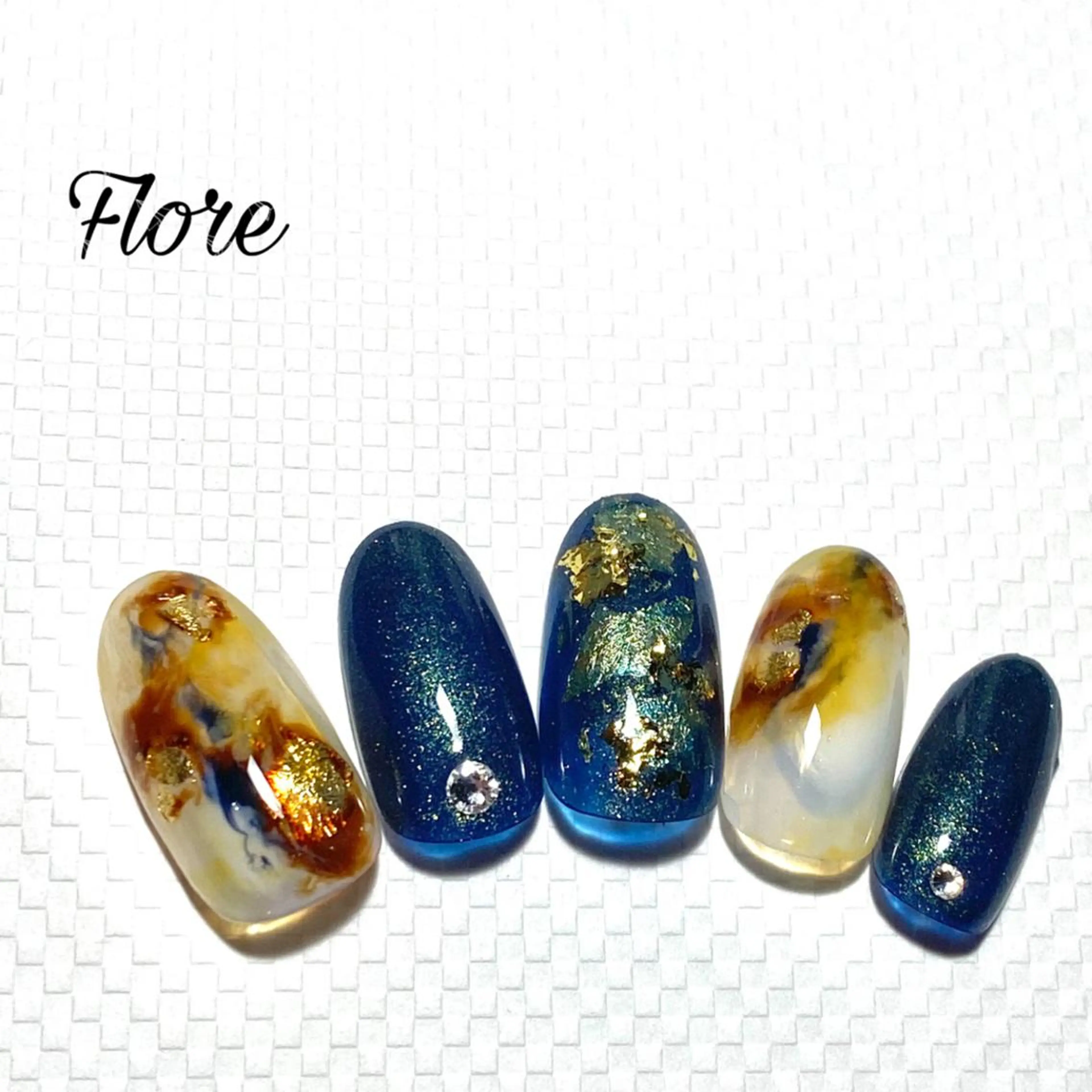 ネイル Flore (フロール)の眉毛・アイブロウイメージ