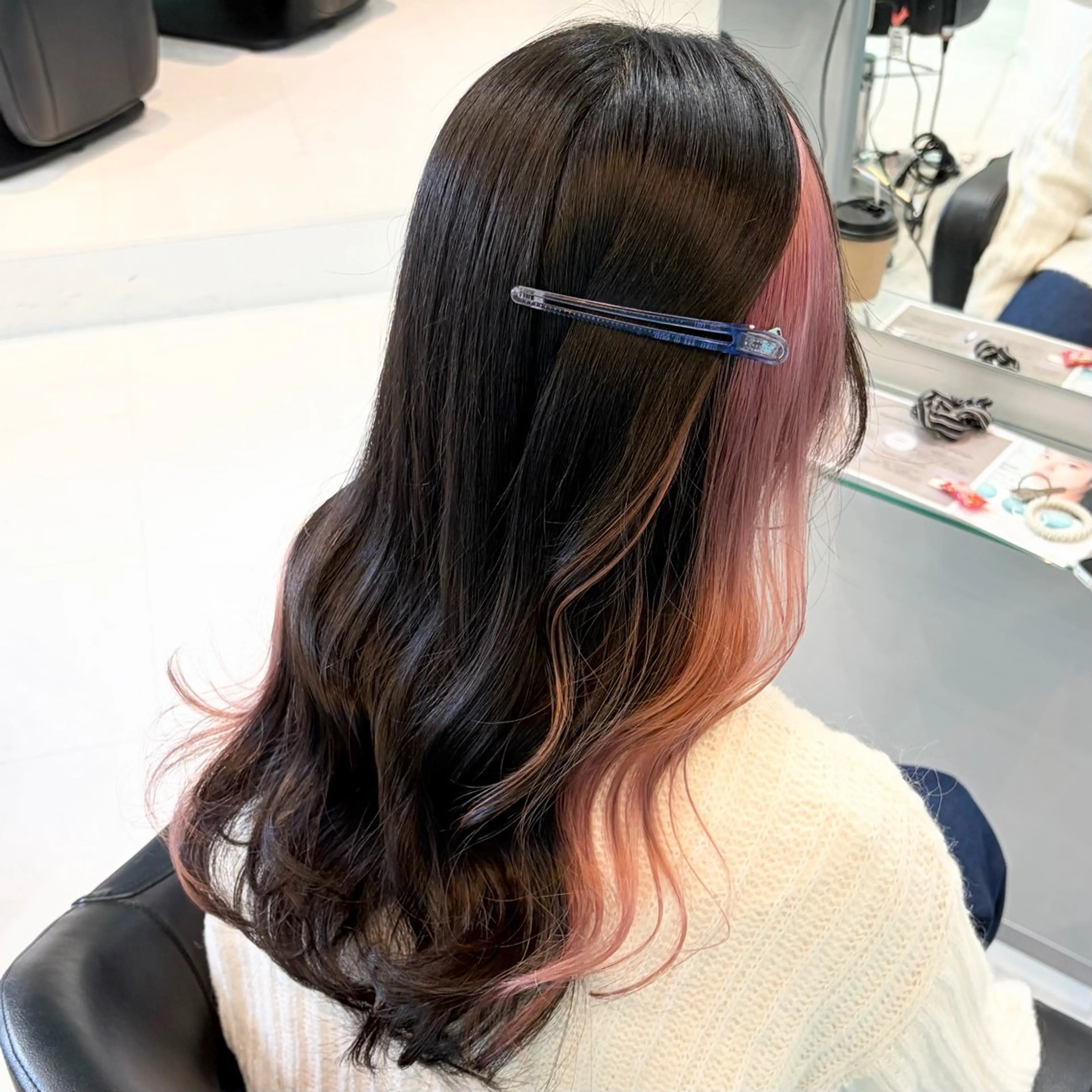 ロング カラー ベージュカラー イヤリングカラー ピンクカラー ピンクベージュ デザインカラー/ ボブ/Natsukiのヘアスタイル